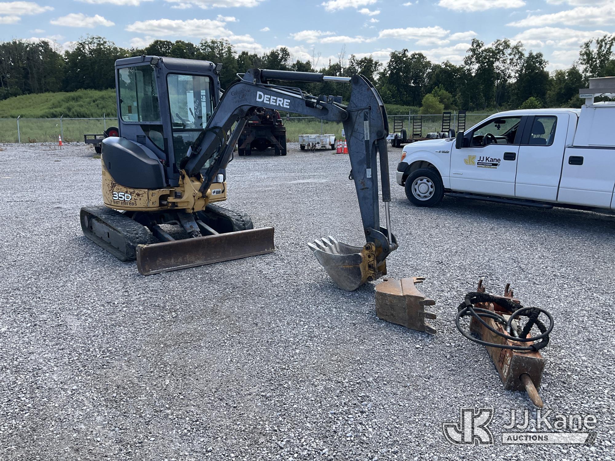 2010 John Deere 35G