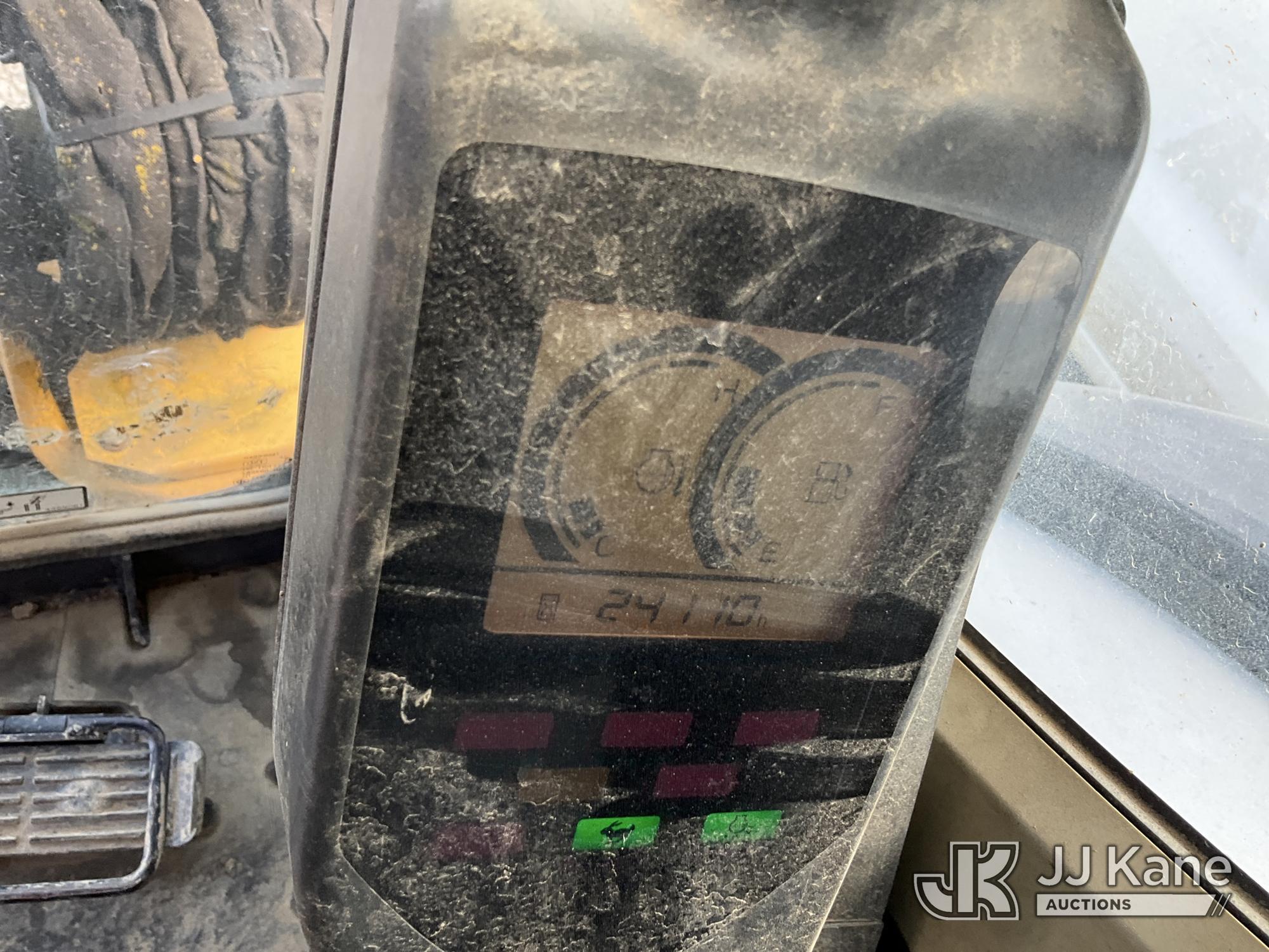 2010 John Deere 35G