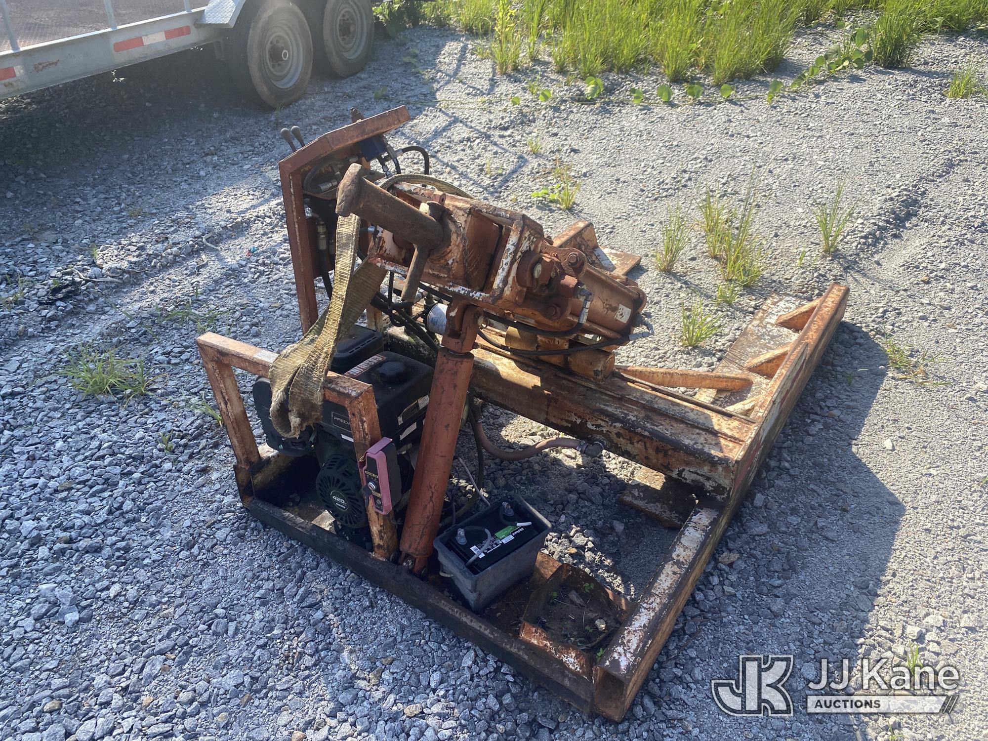 Portable Hydraulic Utility Pole Puller NOTE: This unit is being sold AS IS/WHERE IS via Timed Auction and is located in Villa Rica