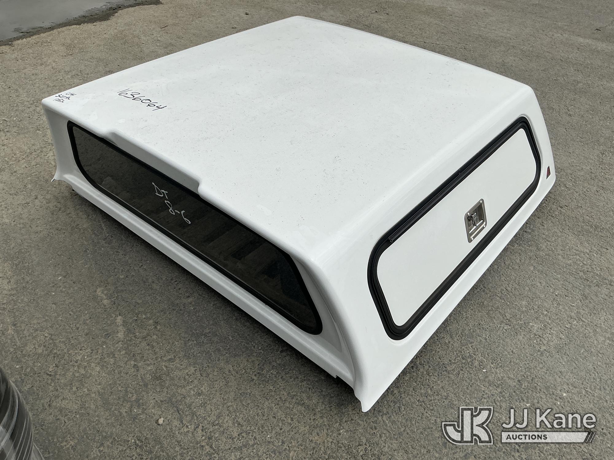 Leer Campershell (Used) NOTE: This unit is being sold AS IS/WHERE IS via Timed Auction and is located in Dixon
