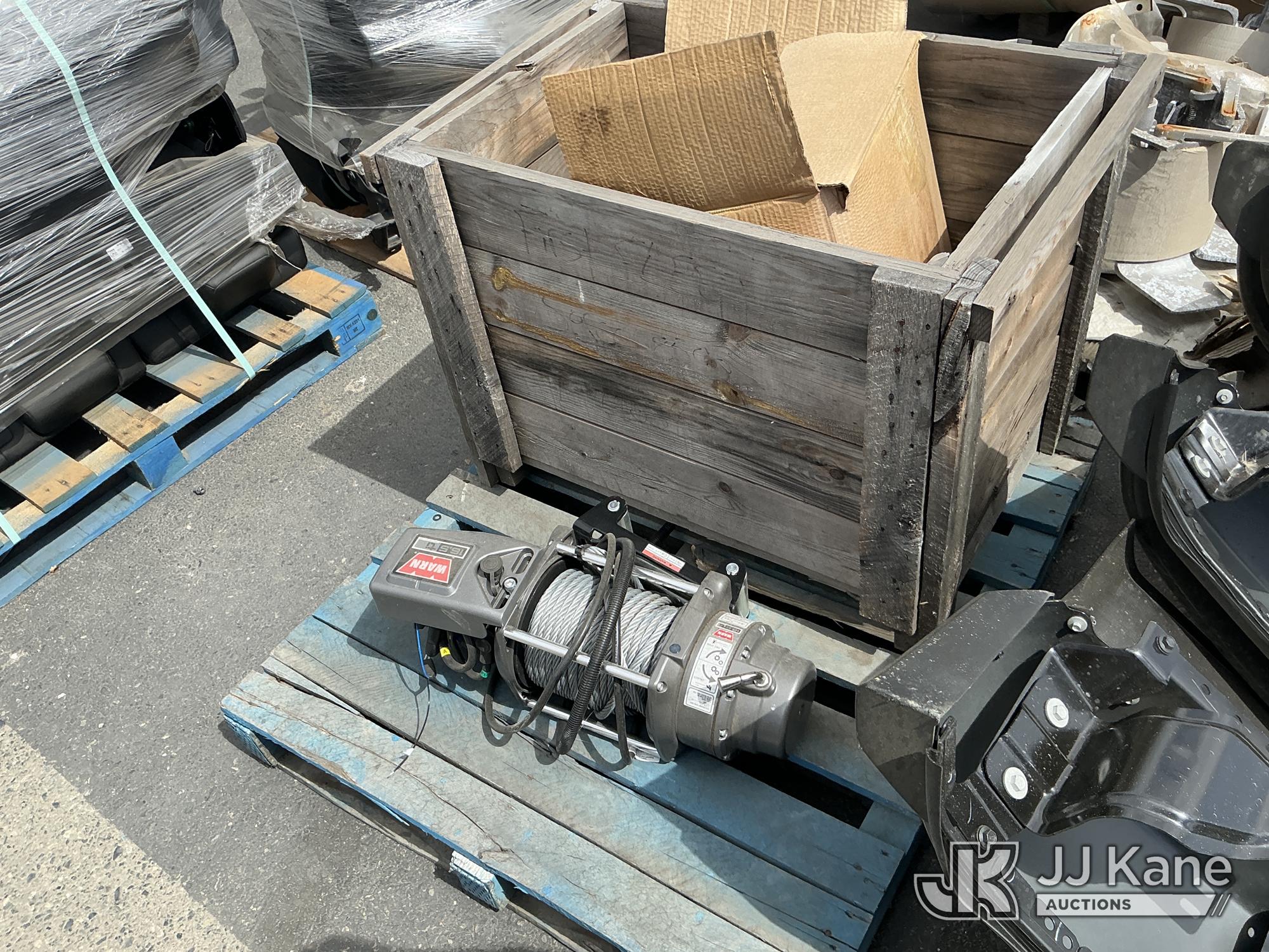 Warn Winch & Miscellaneous Items (Used) NOTE: This unit is being sold AS IS/WHERE IS via Timed Auction and is located in Dixon