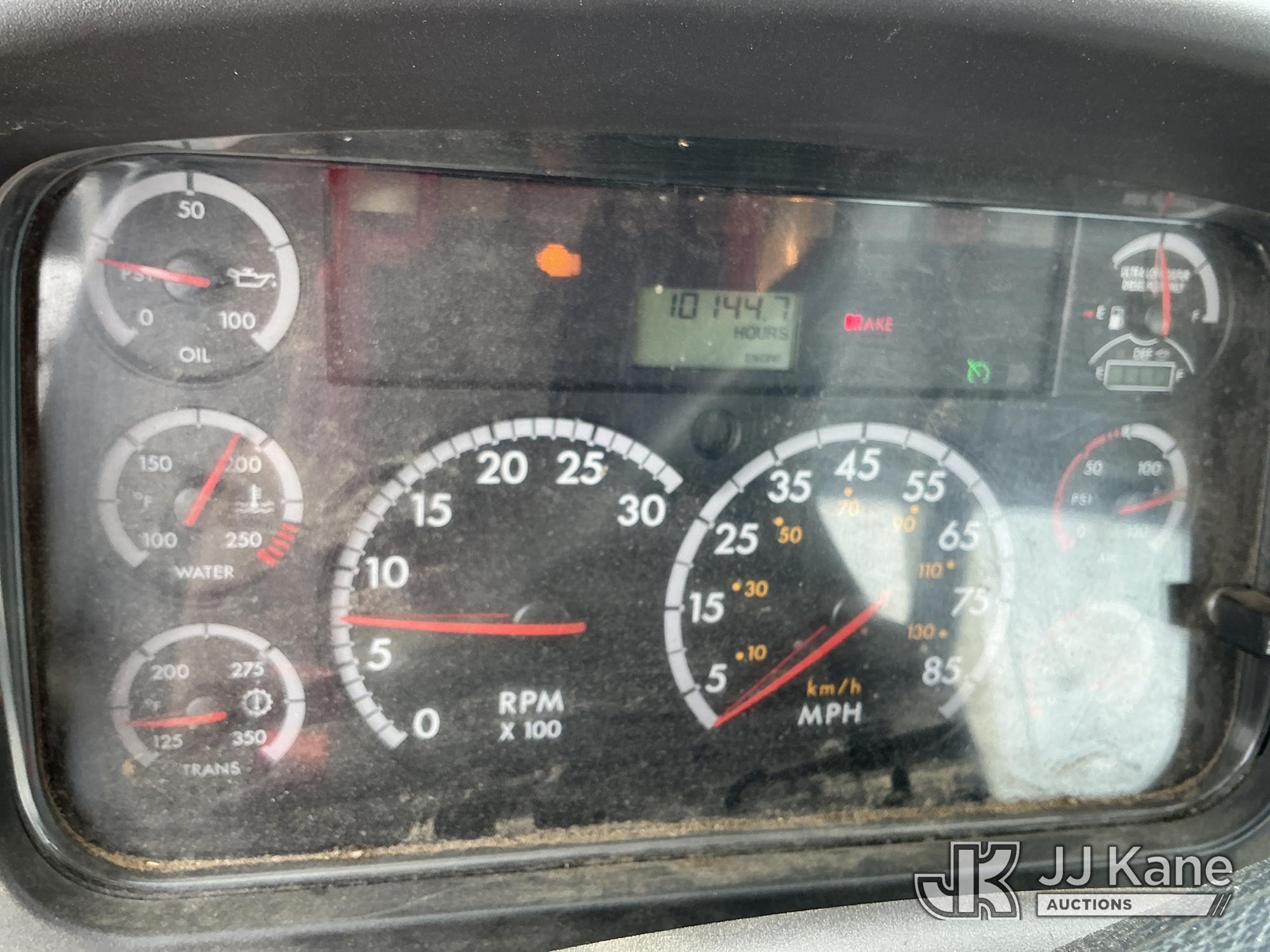 2014 Freightliner M2 106 4x4
