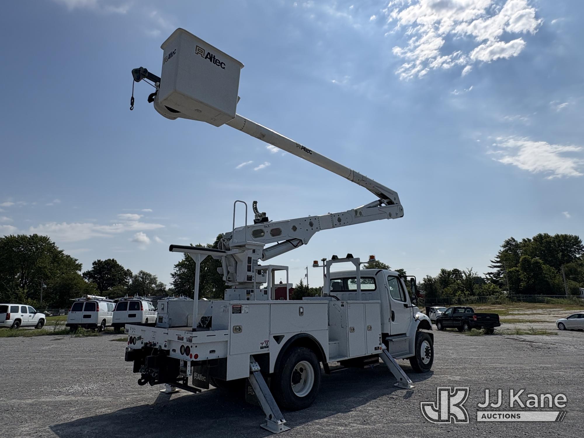 2018 Freightliner M2106