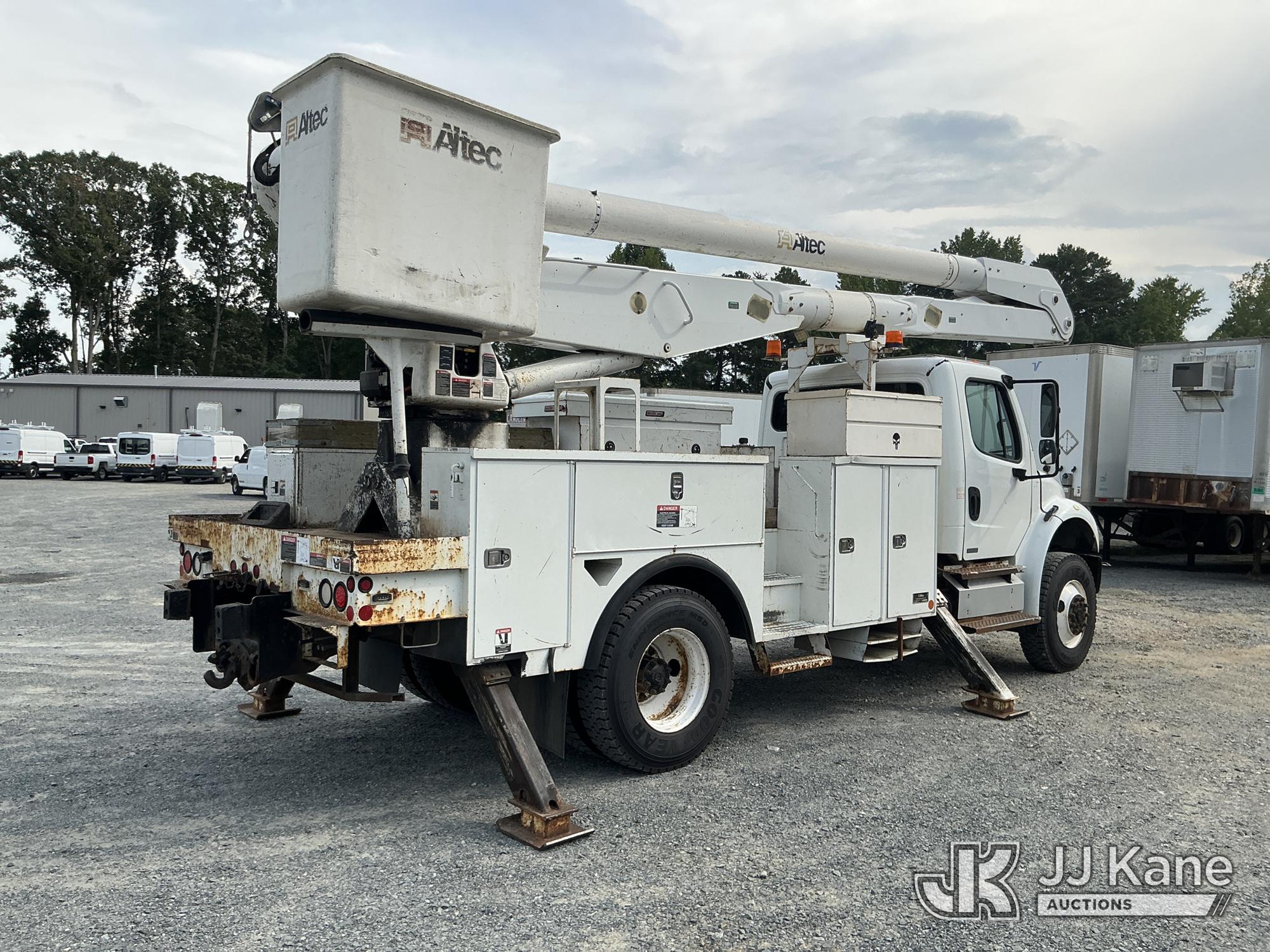 2012 Freightliner M2 106 4x4
