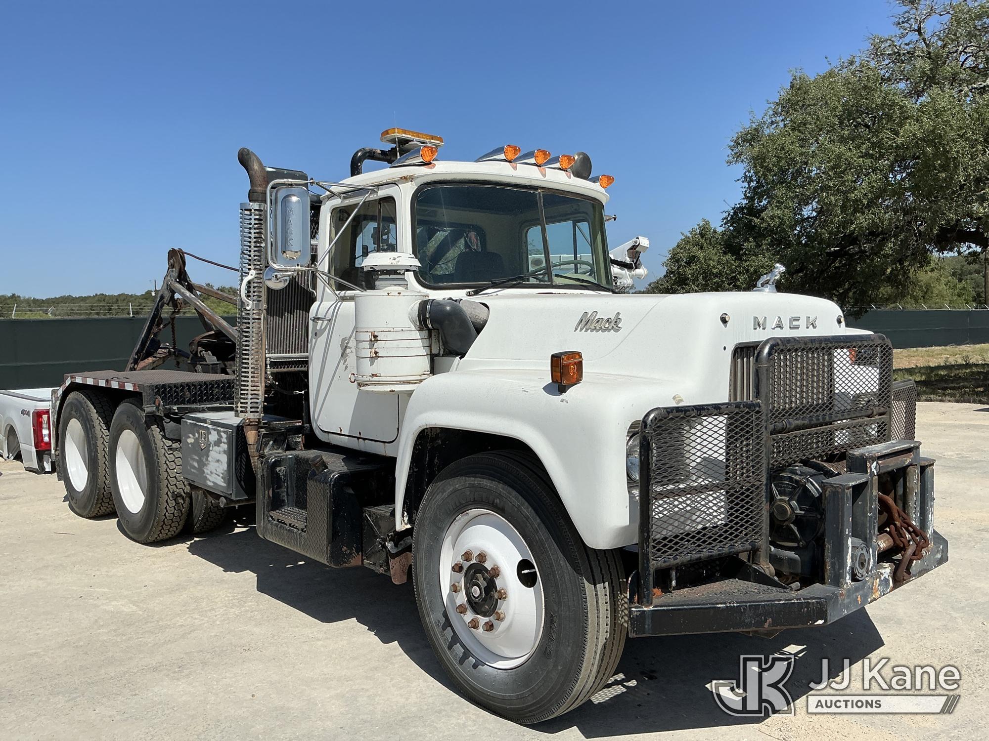 1972 Mack R685