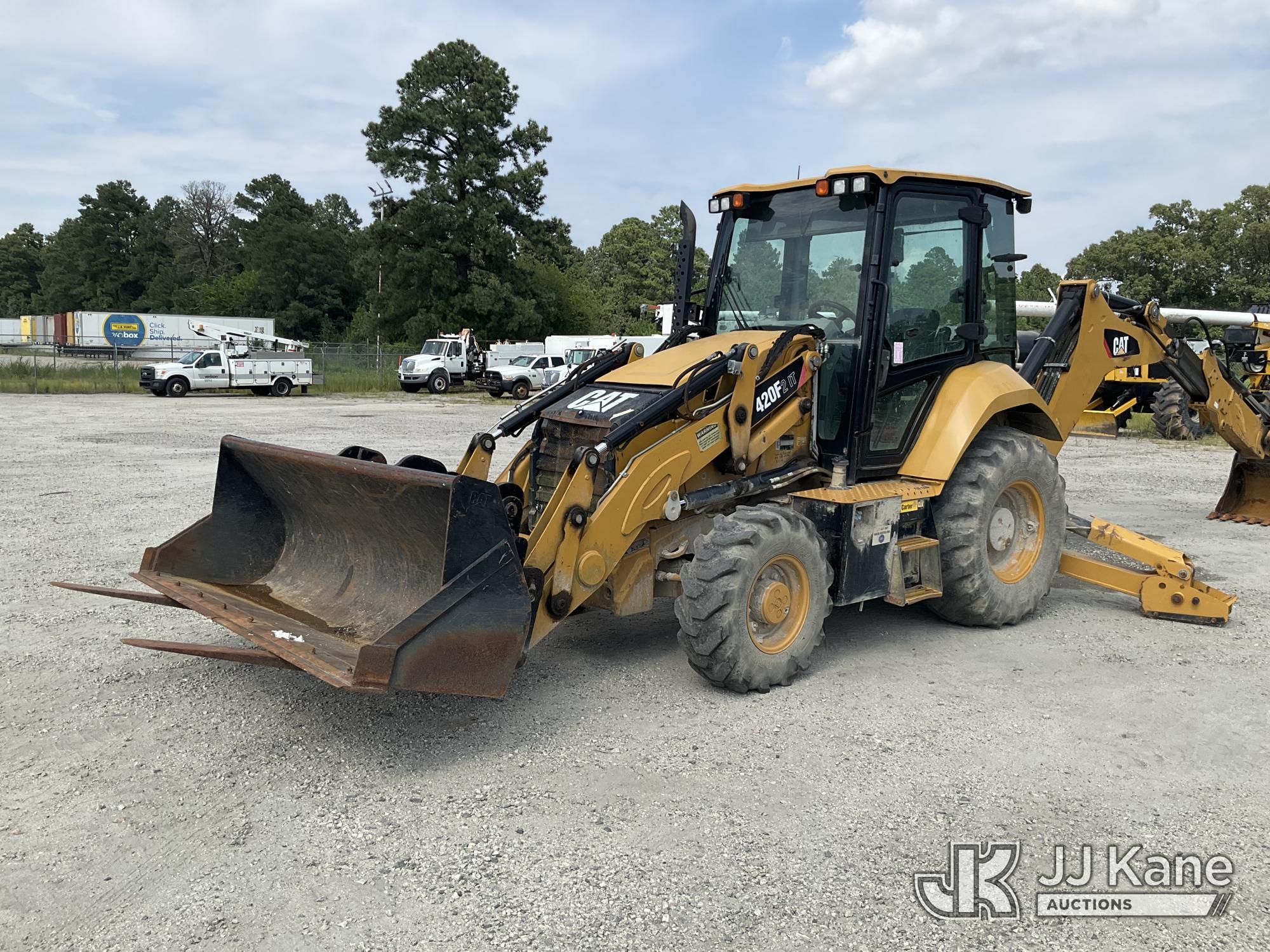Caterpillar 420F2 IT 4x4 Tractor Loader Backhoe