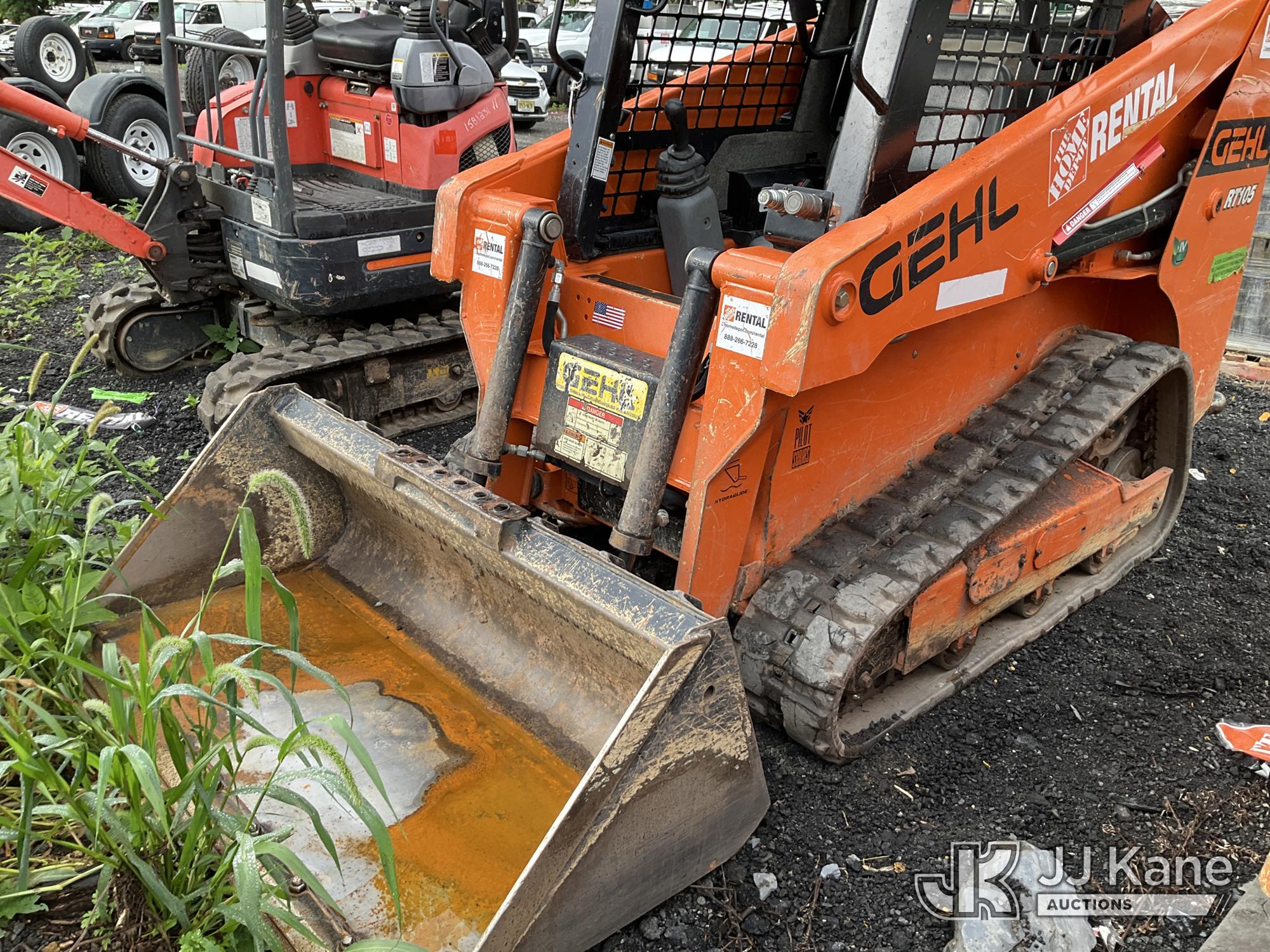 2022 Gehl RT105 Crawler Skid Steer Loader