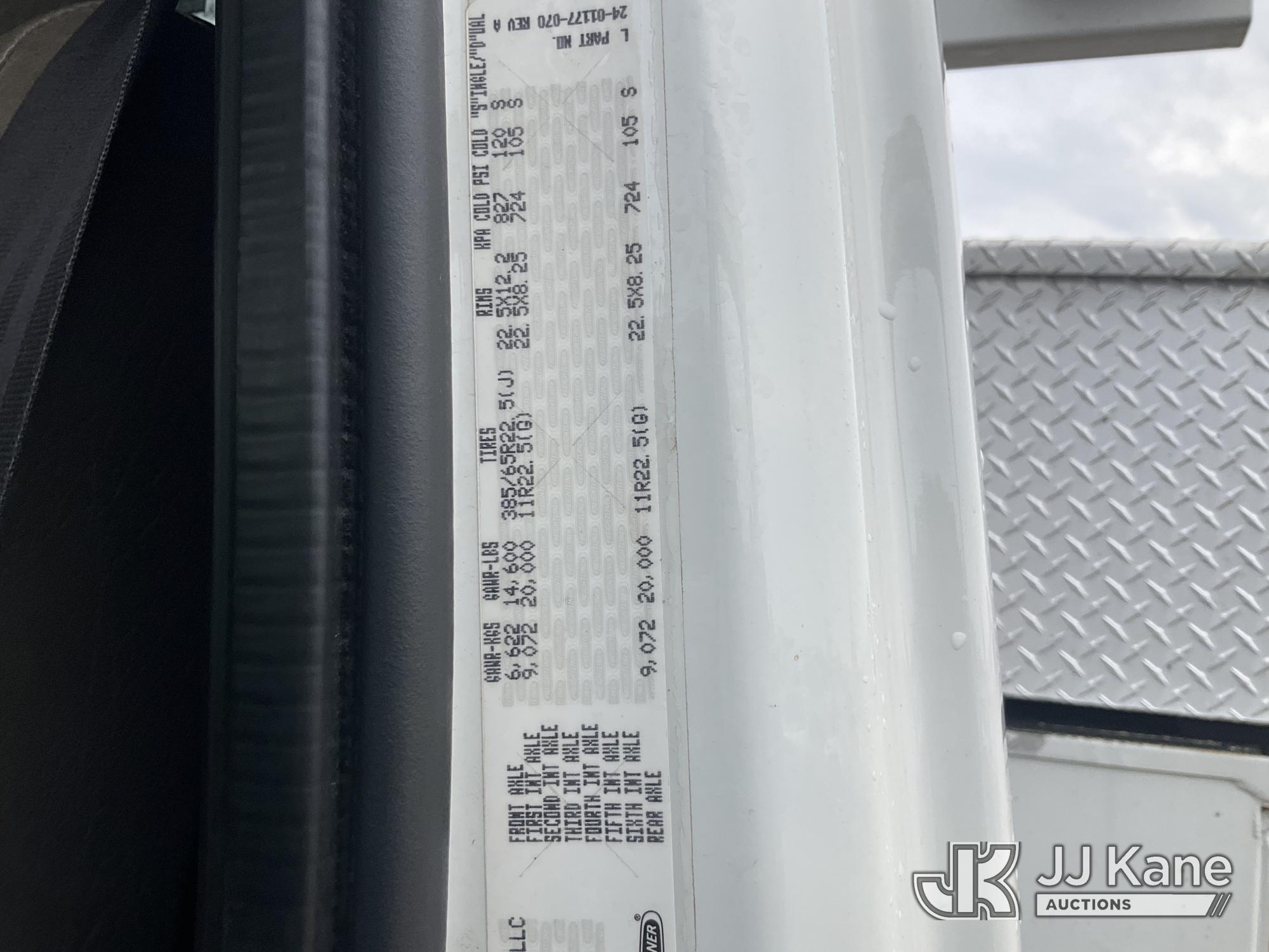 2015 Freightliner M2 106