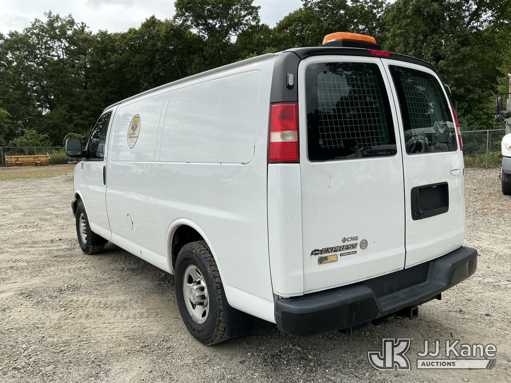 2013 Chevrolet EXPRESS 3500