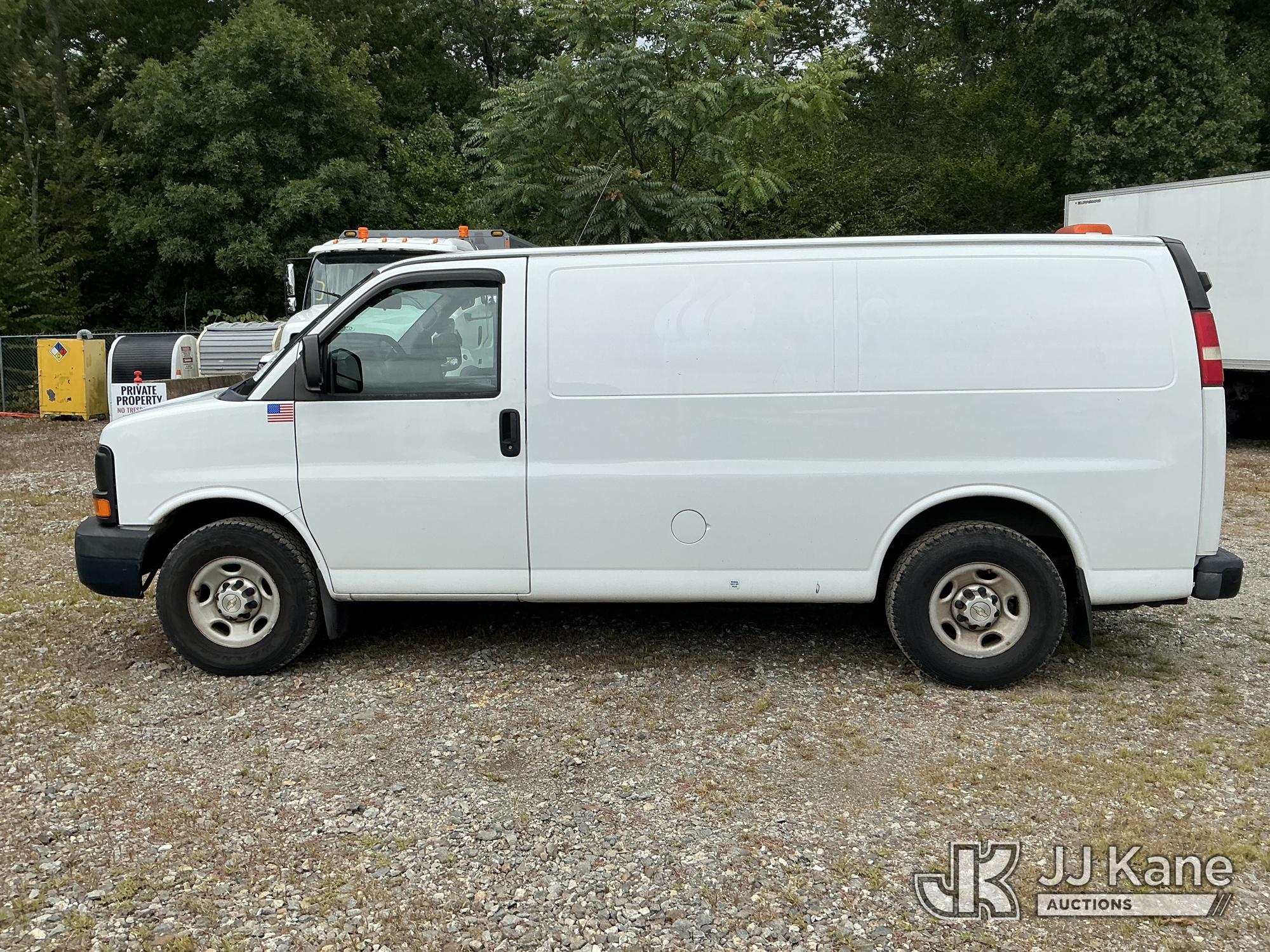2013 Chevrolet EXPRESS 3500