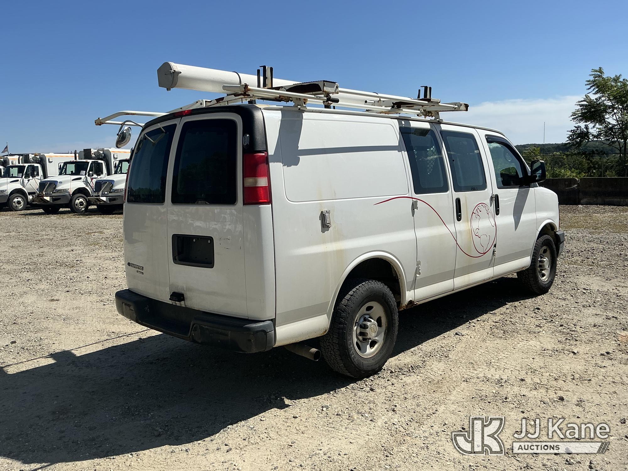 2013 Chevrolet EXPRESS 2500