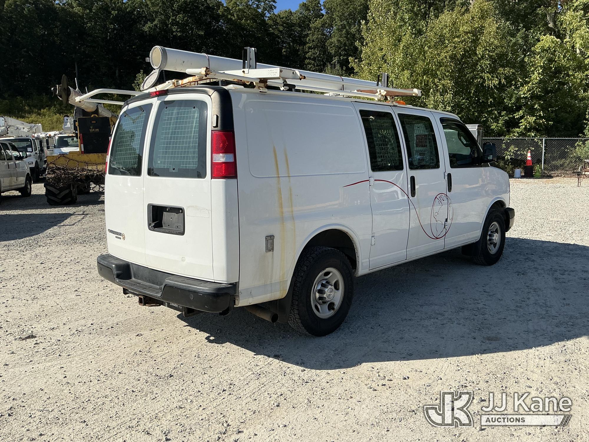 2016 Chevrolet EXPRESS 3500