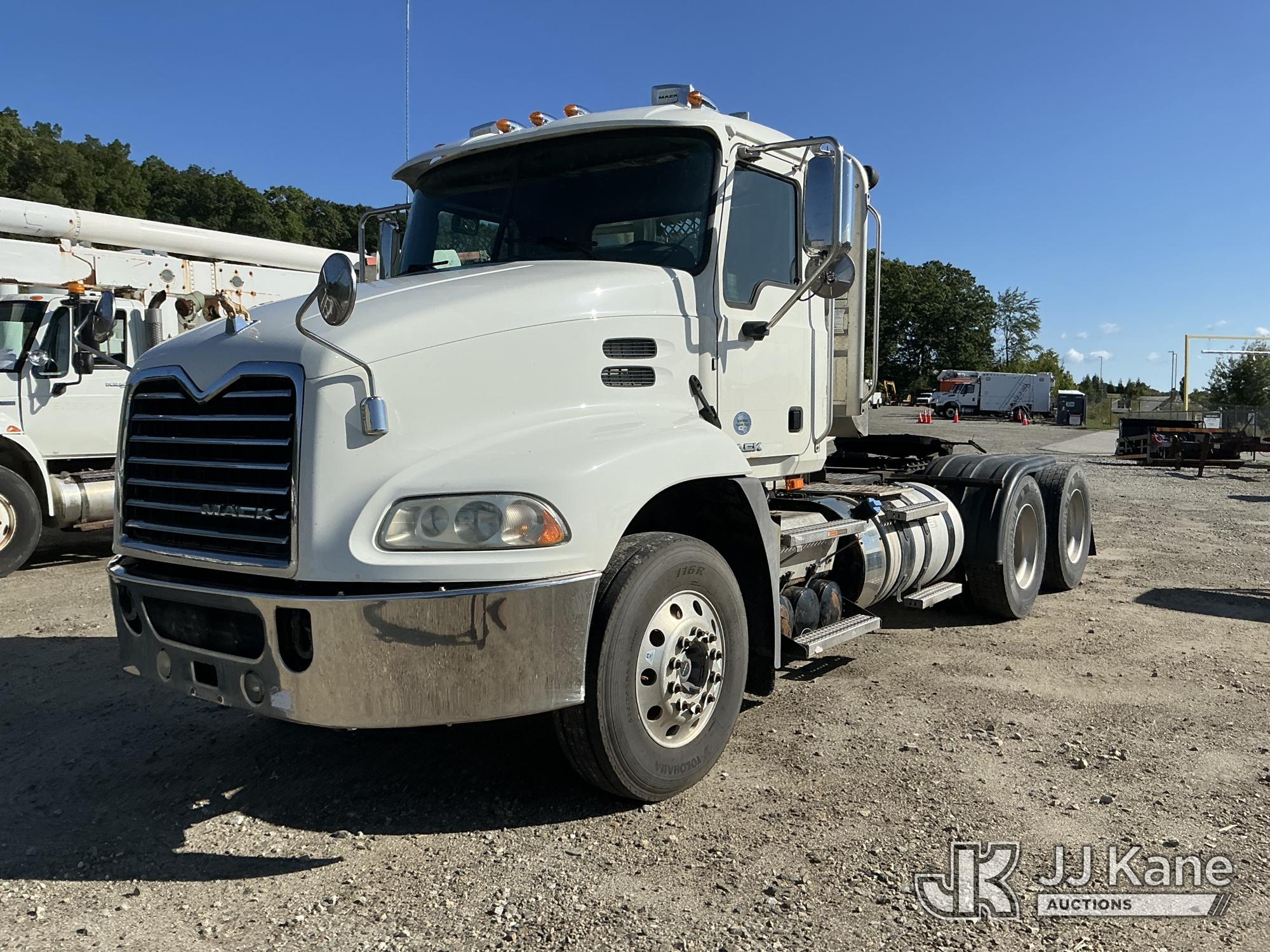 2019 Mack CXU613