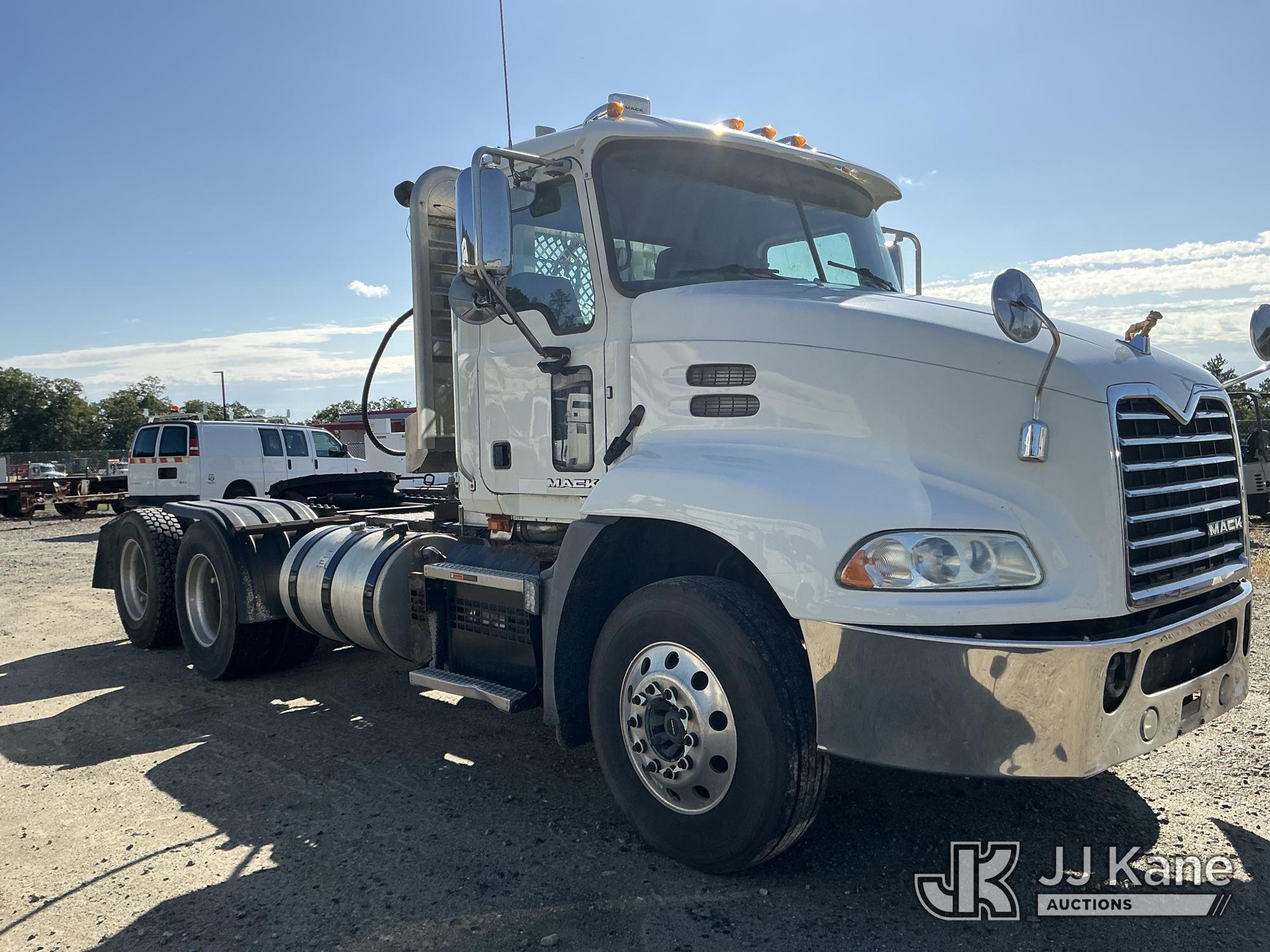 2019 Mack CXU613