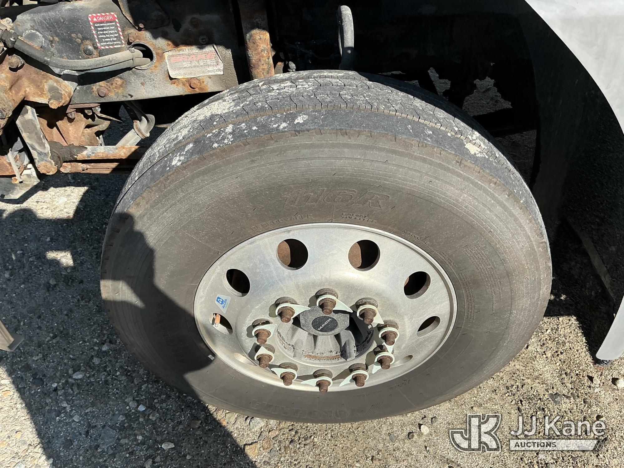2019 Mack CXU613