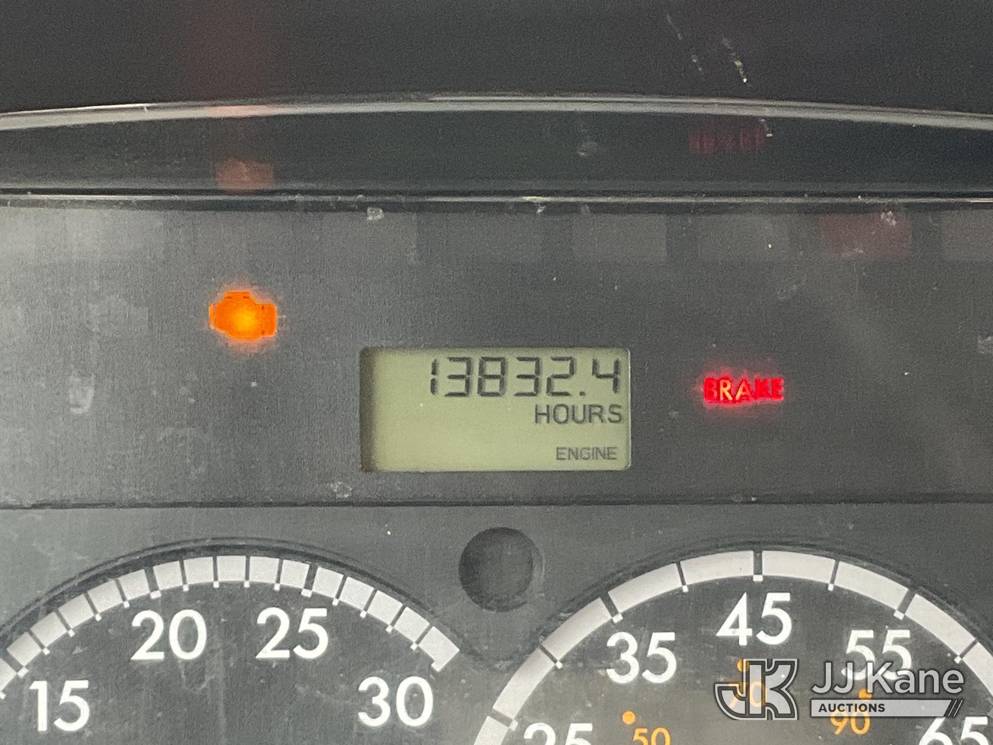 2015 Freightliner M2 106
