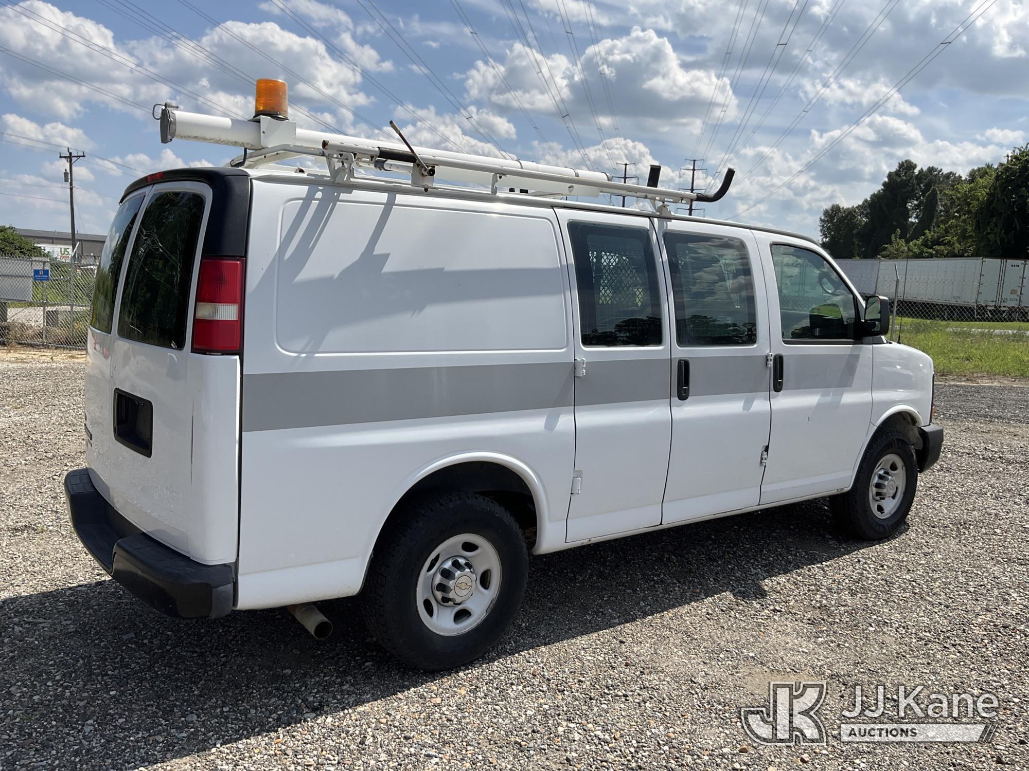 2011 Chevrolet EXPRESS 2500
