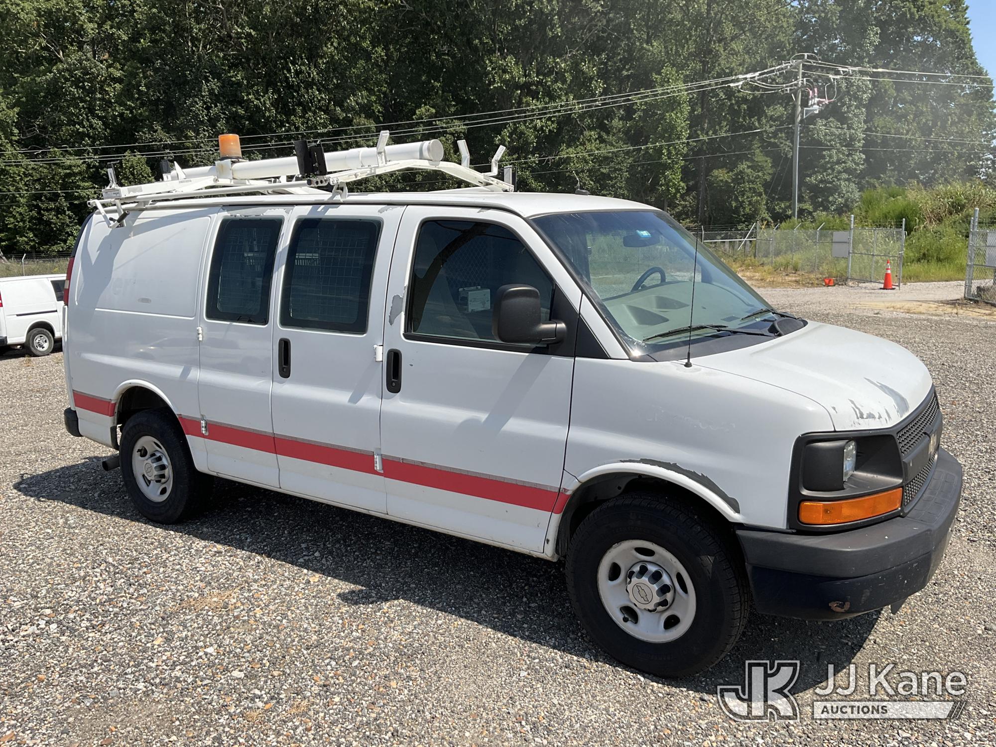 2011 Chevrolet EXPRESS 2500