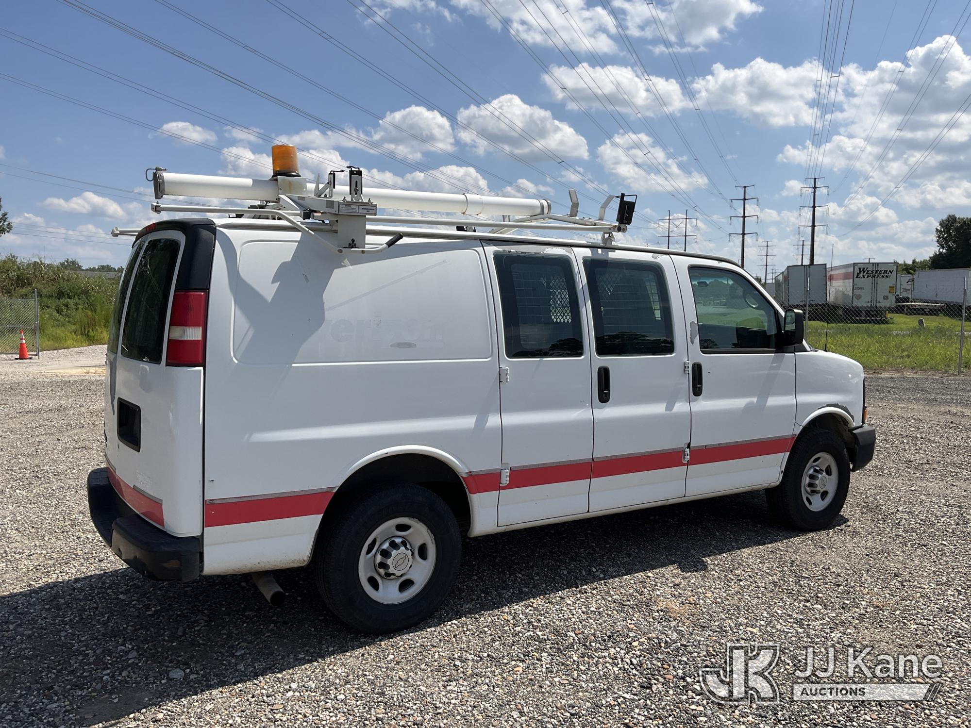2011 Chevrolet EXPRESS 2500