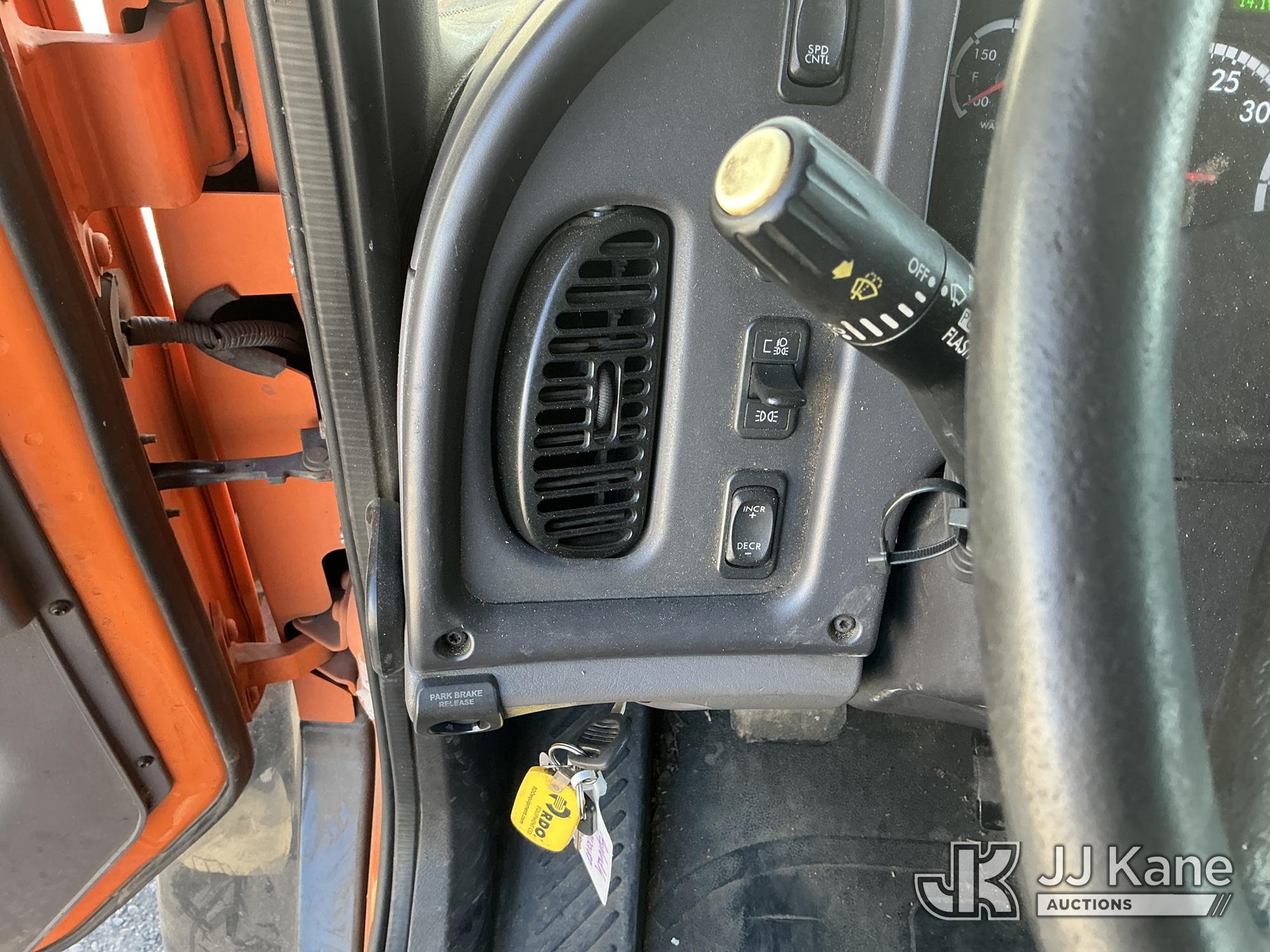 2016 Freightliner M2106