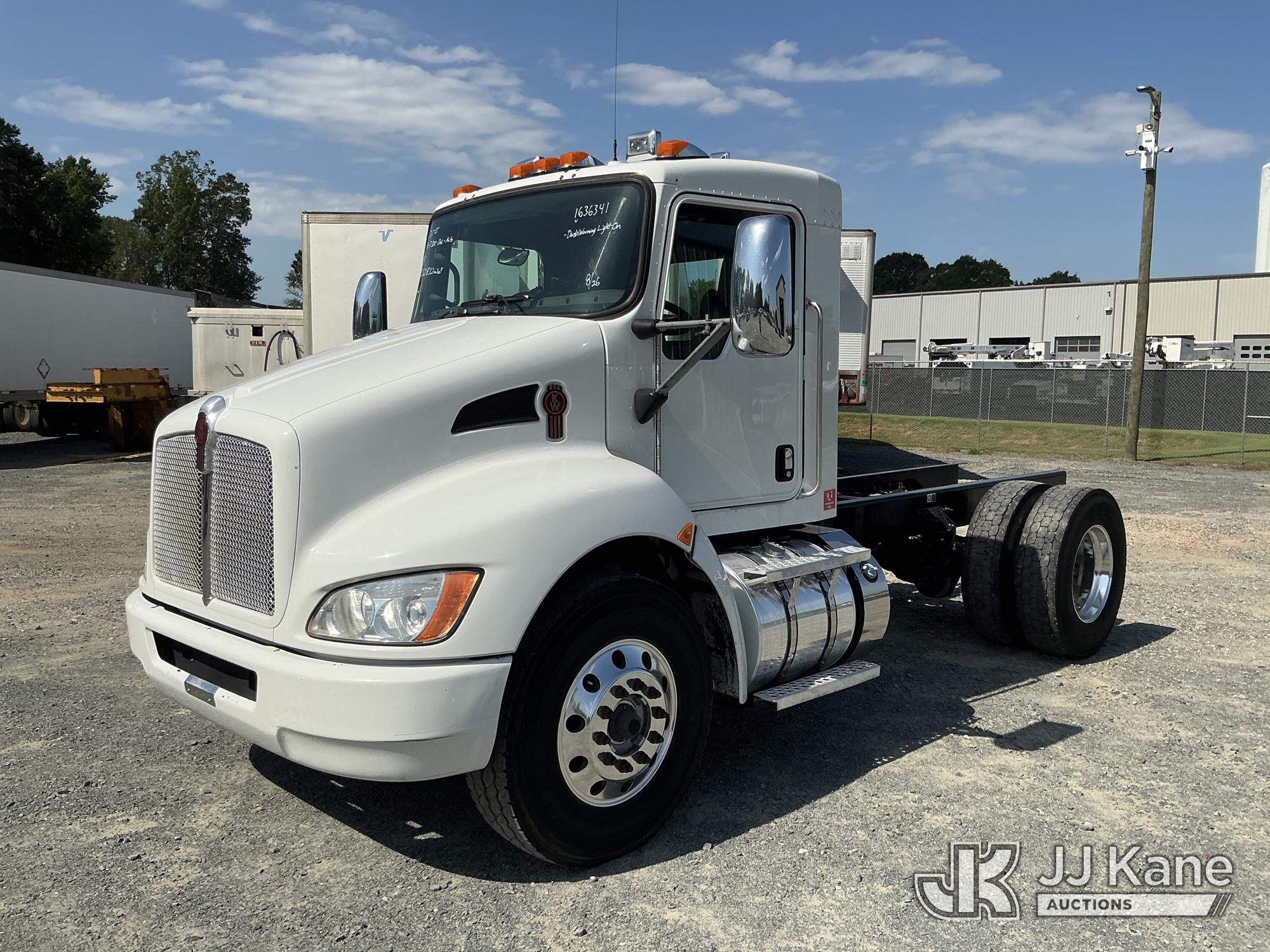 Photo of 2015 Kenworth T270