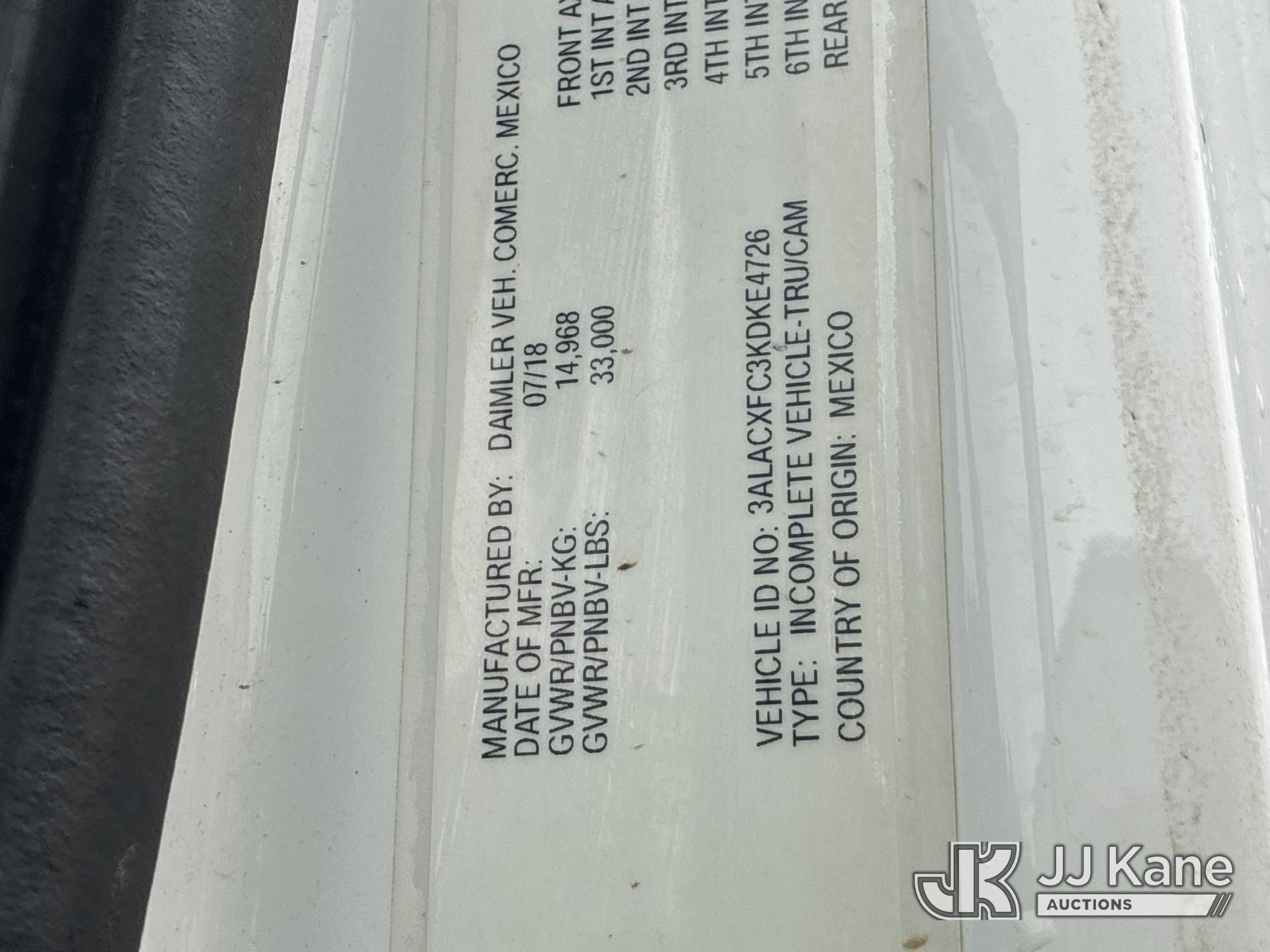 2019 Freightliner M2-106