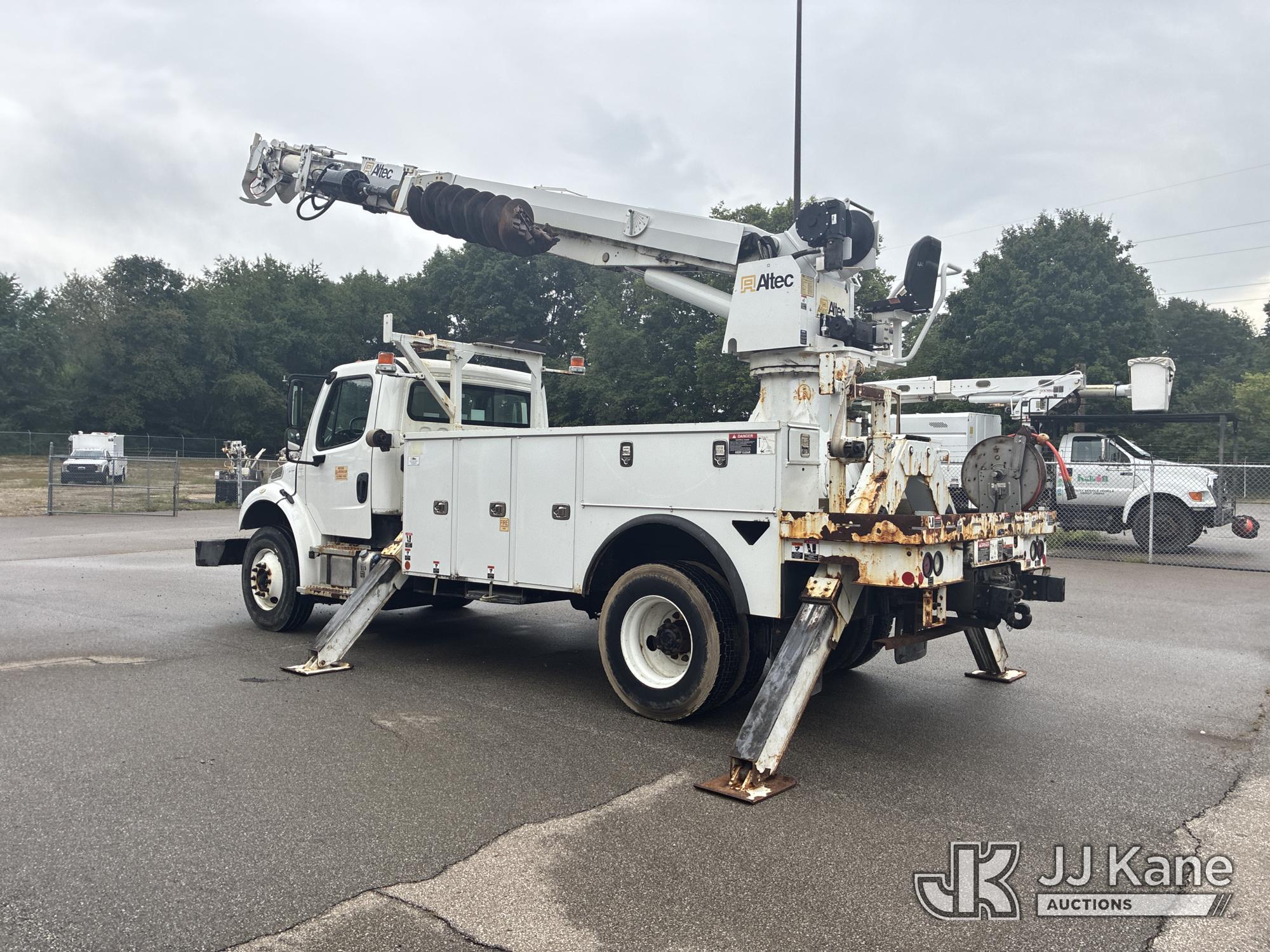 2019 Freightliner M2-106