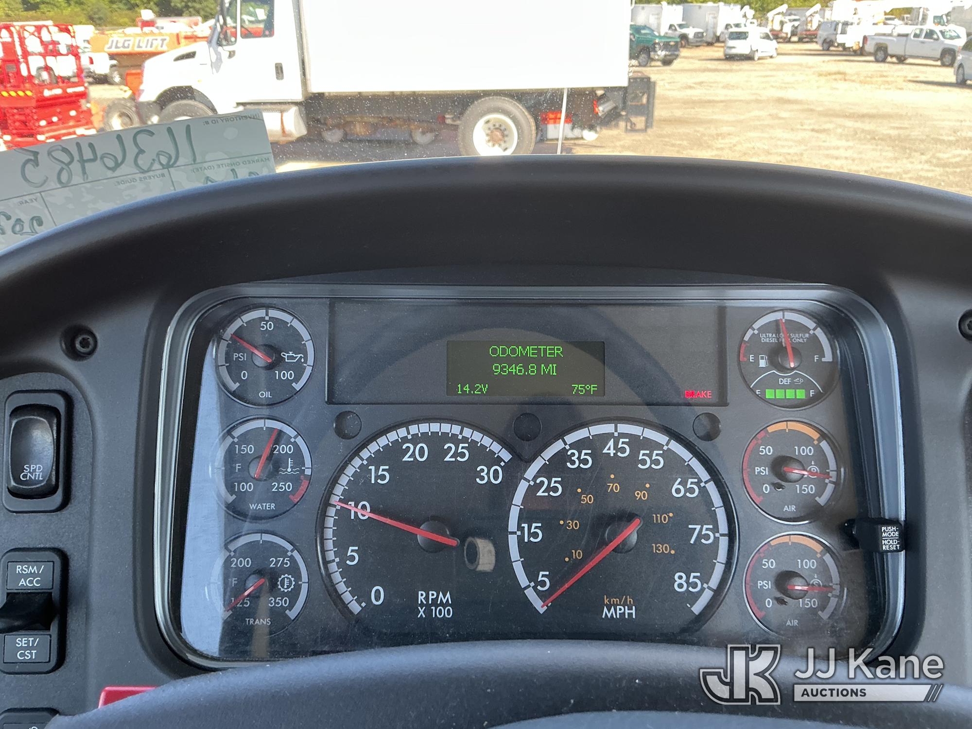 2020 Freightliner M2