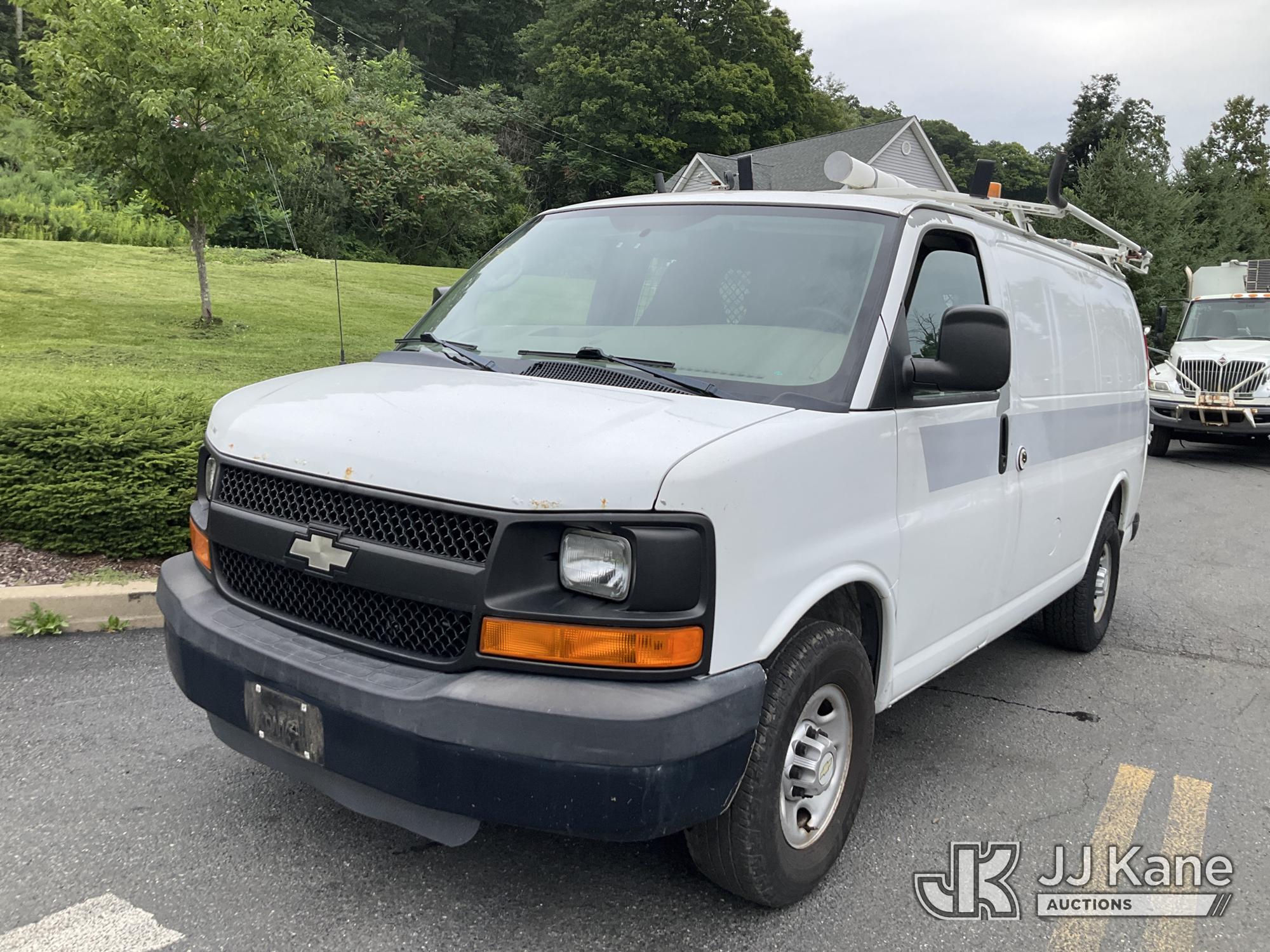 Photo of 2011 Chevrolet Express G2500