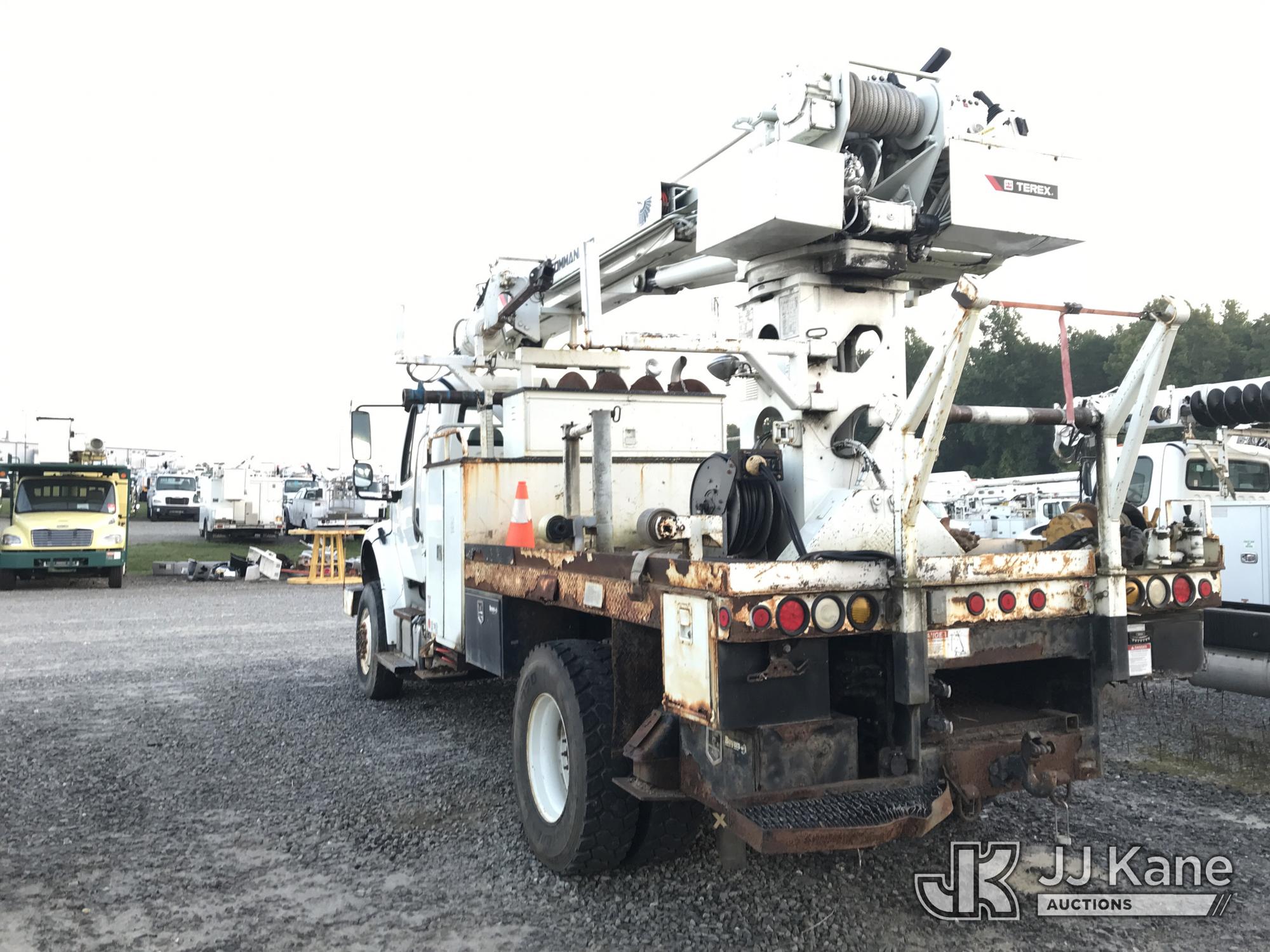 2013 Freightliner M2 106