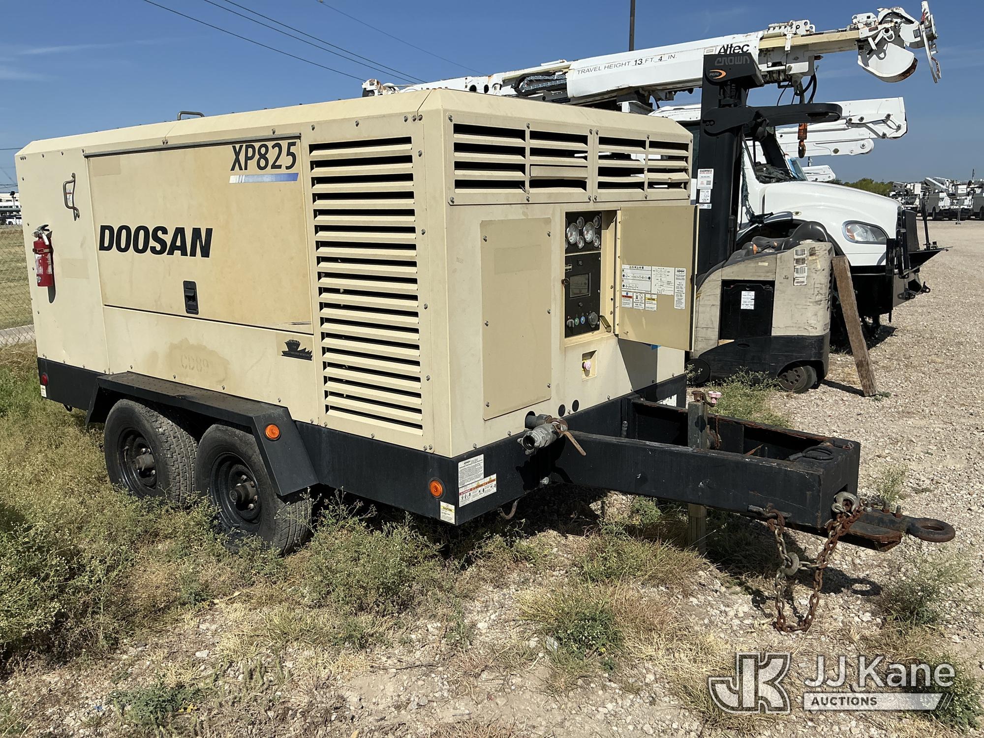 0 Doosan XP825