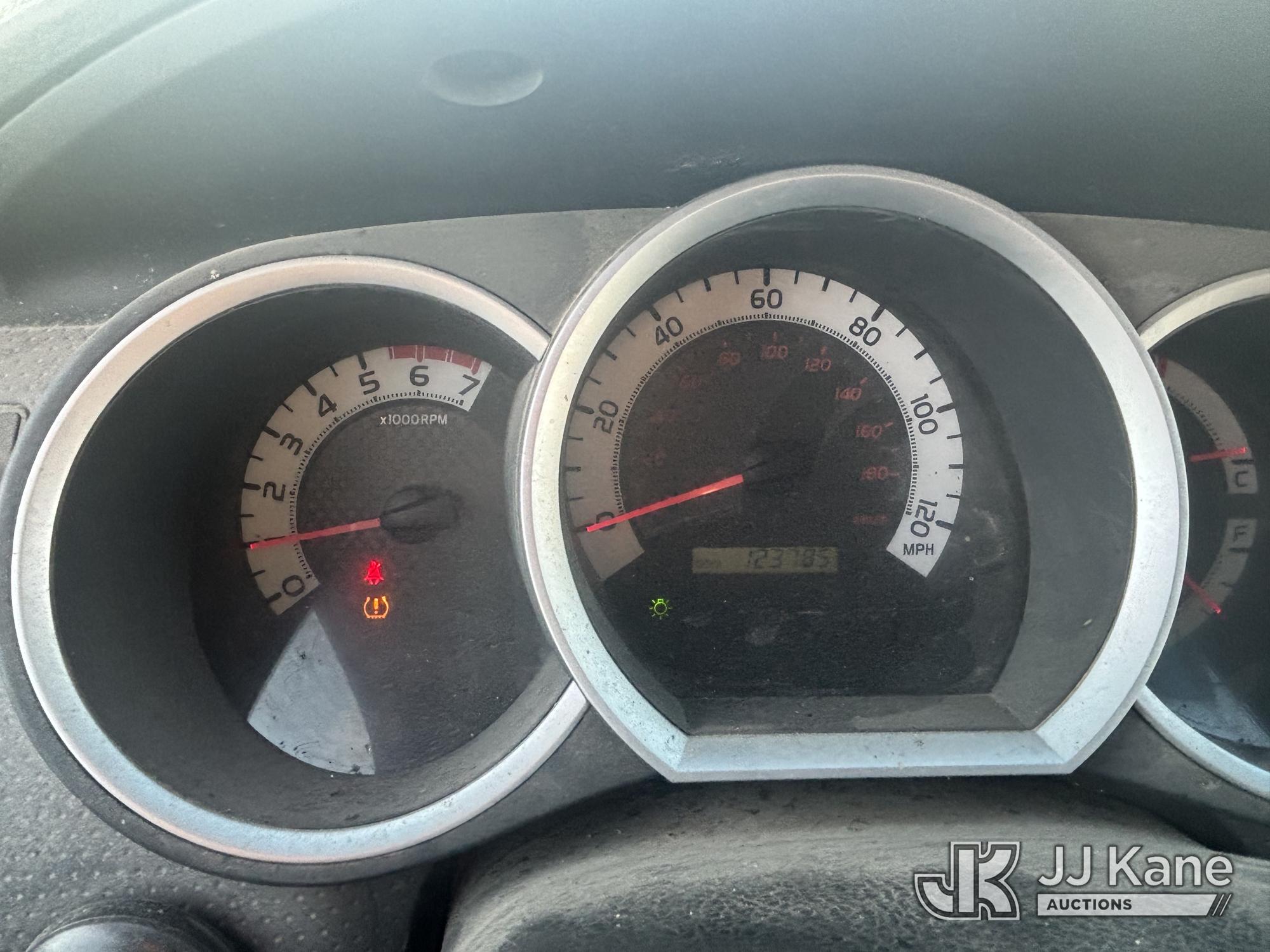 2013 Toyota TACOMA 4X4