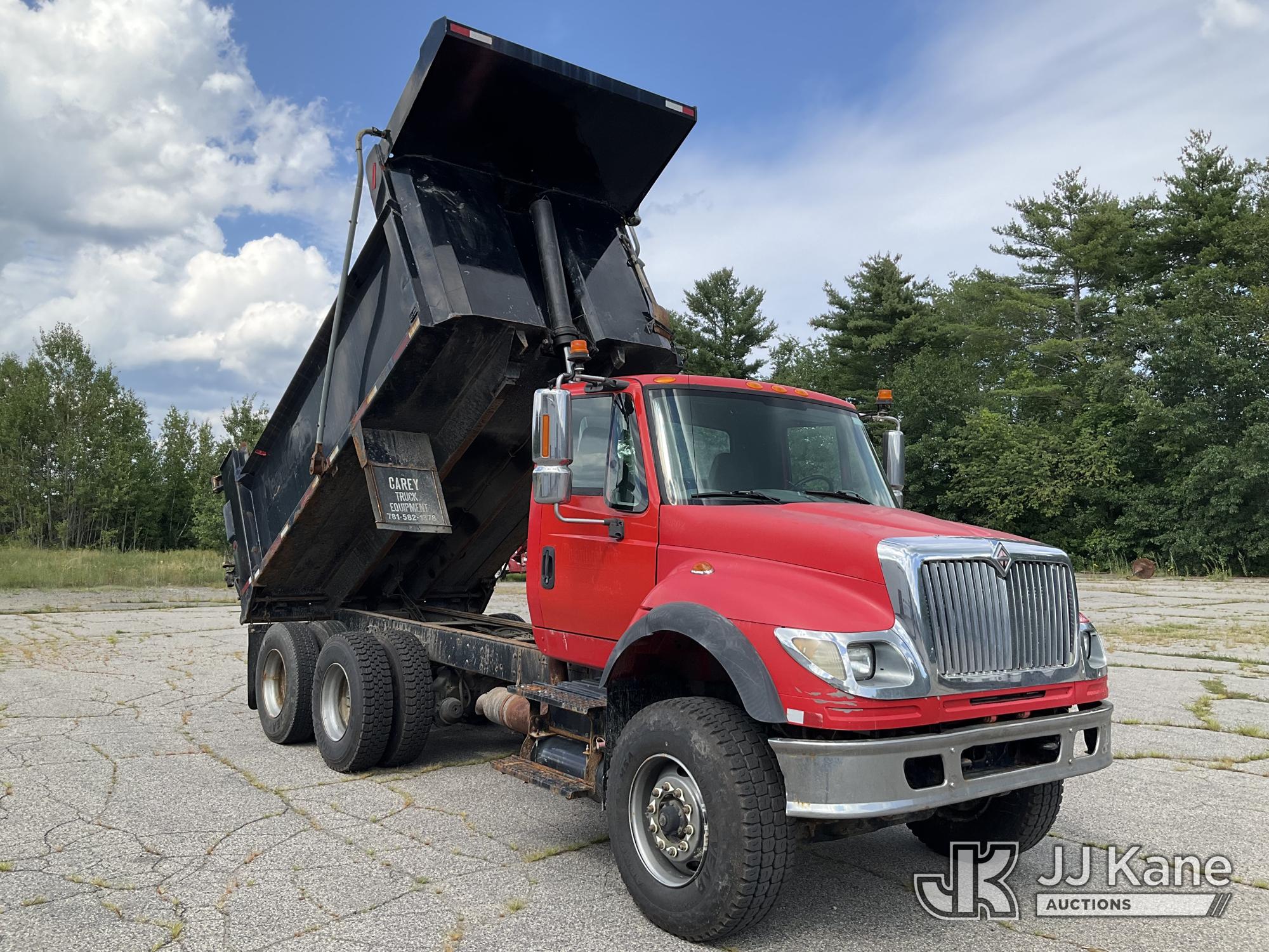2004 International 7600