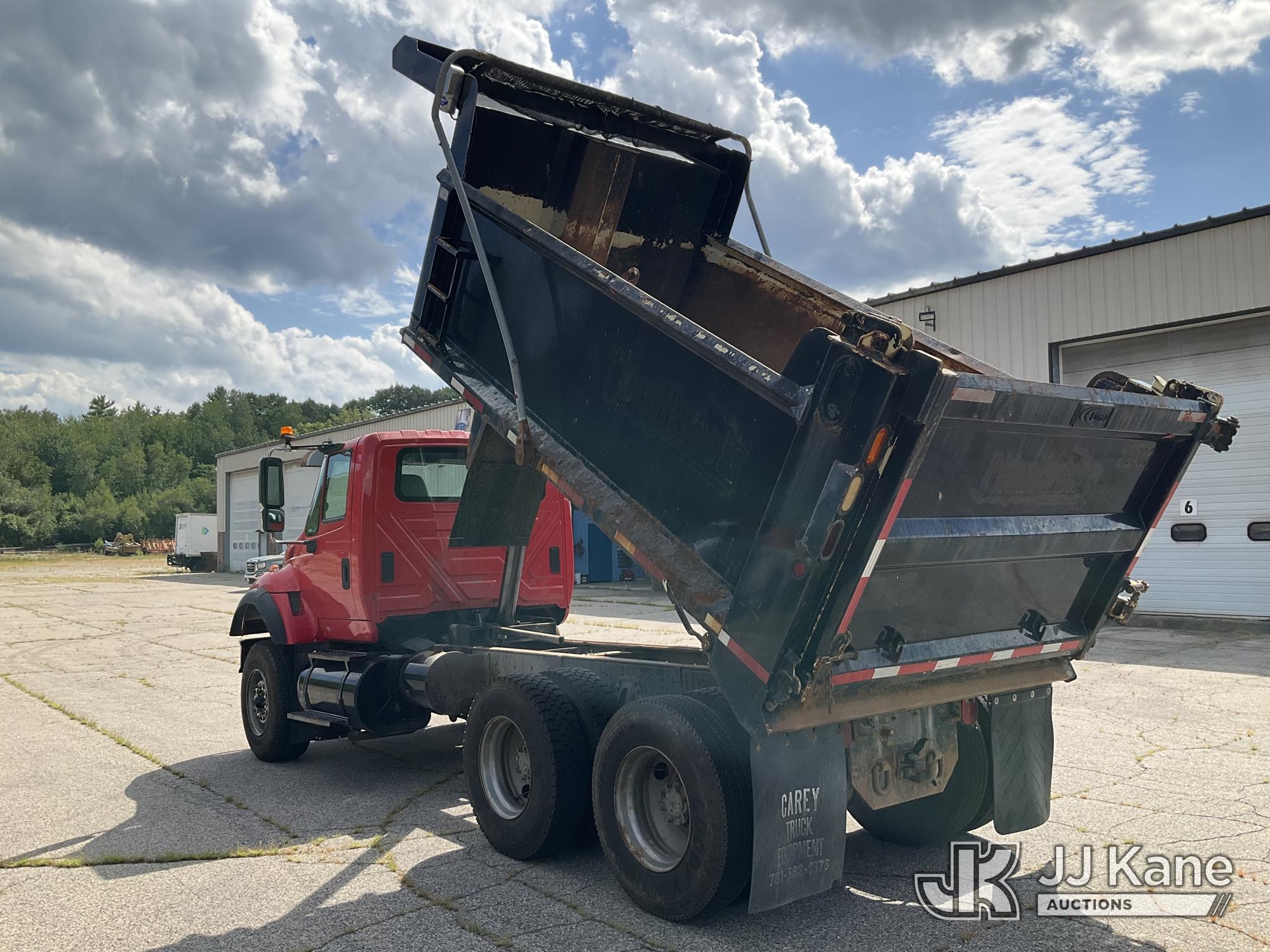2004 International 7600