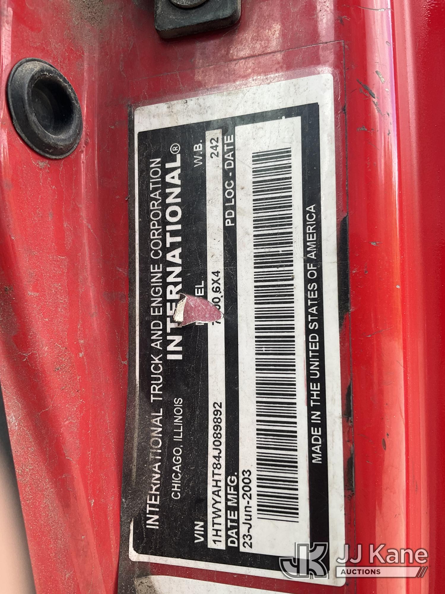 2004 International 7600