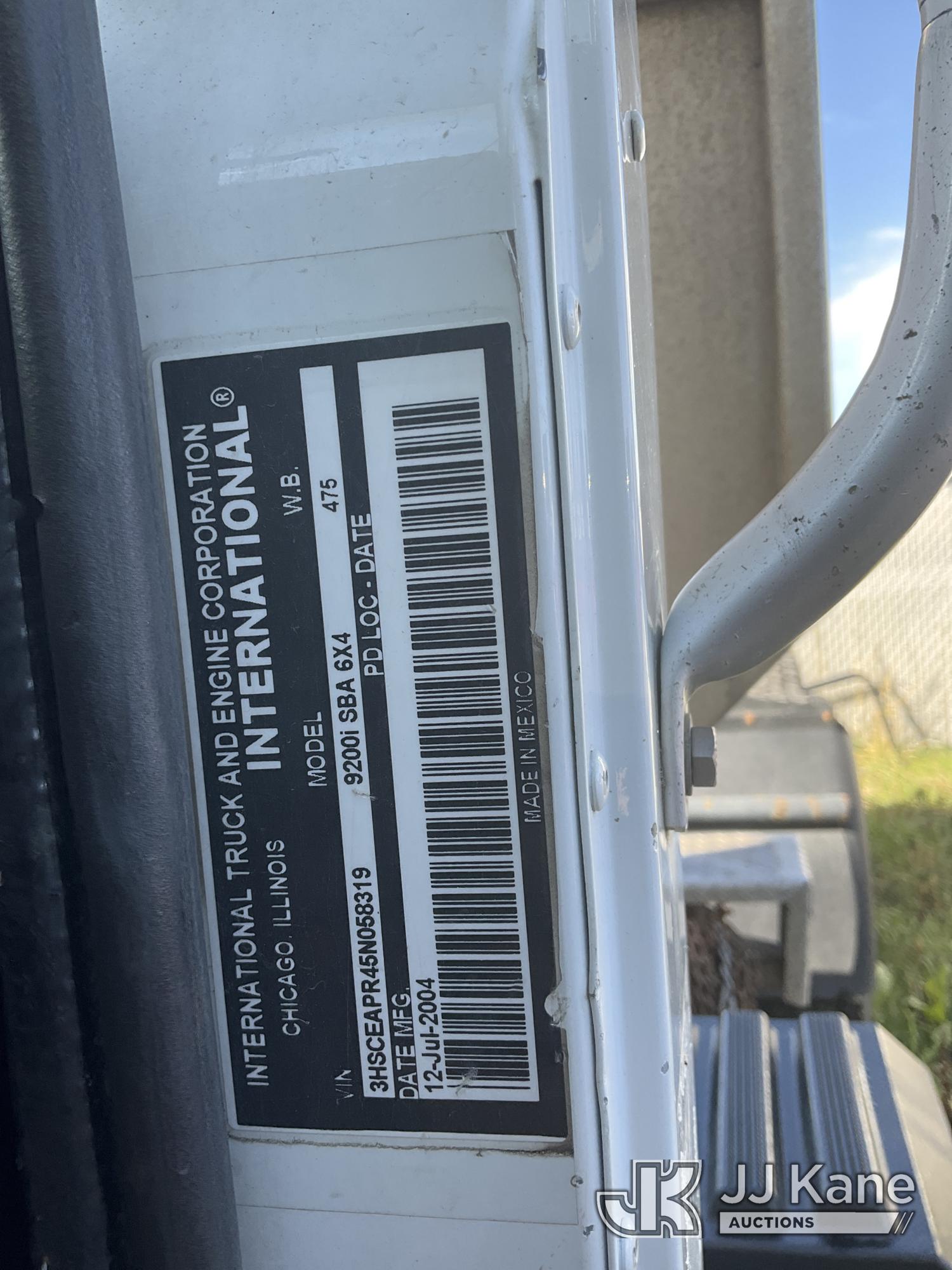 2005 International 9200I