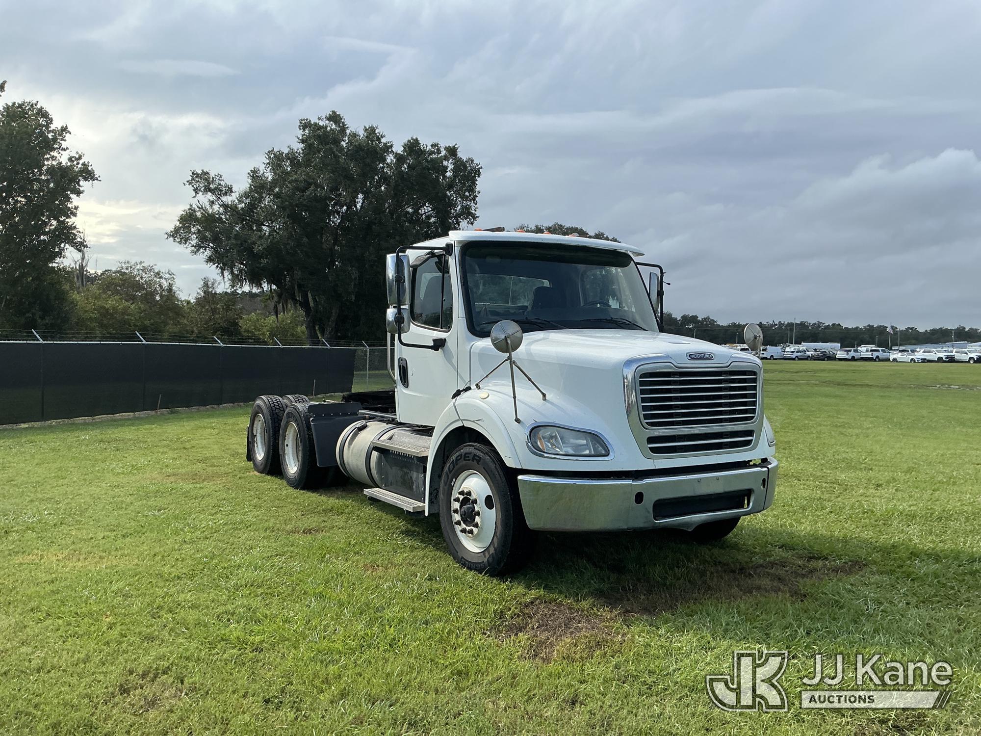 2016 Freightliner M2 112