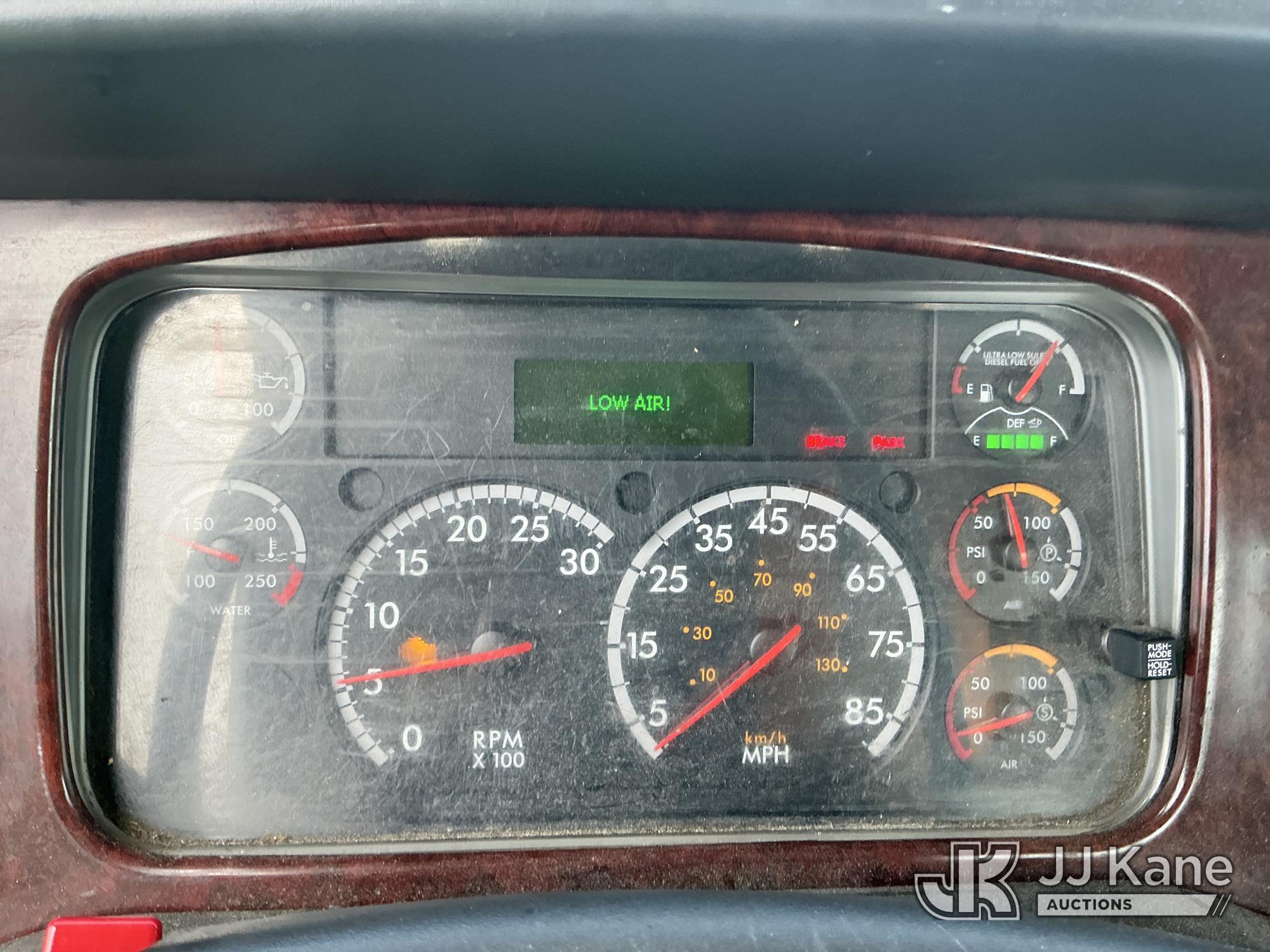 2016 Freightliner M2 112