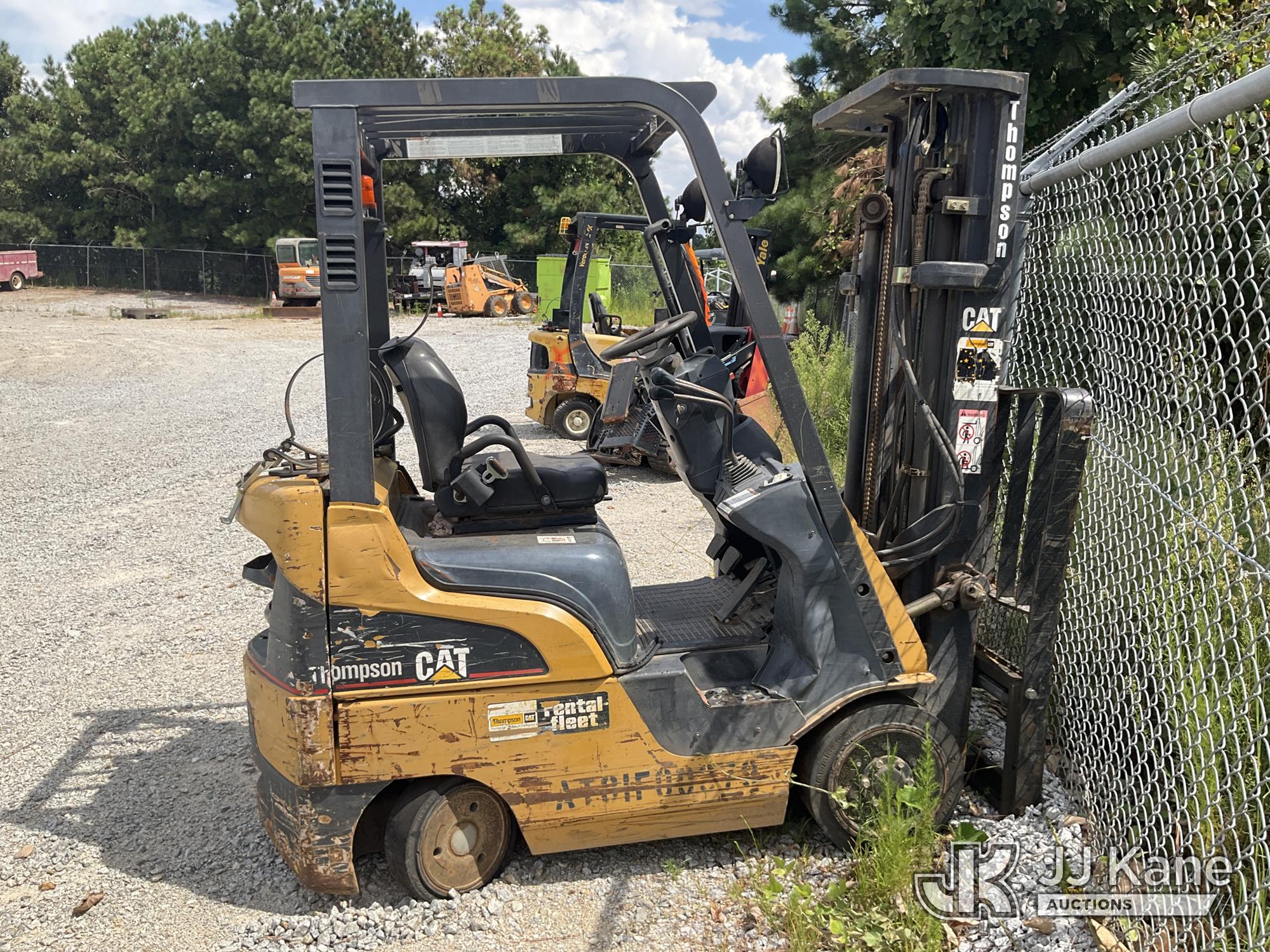 0 Caterpillar C3000