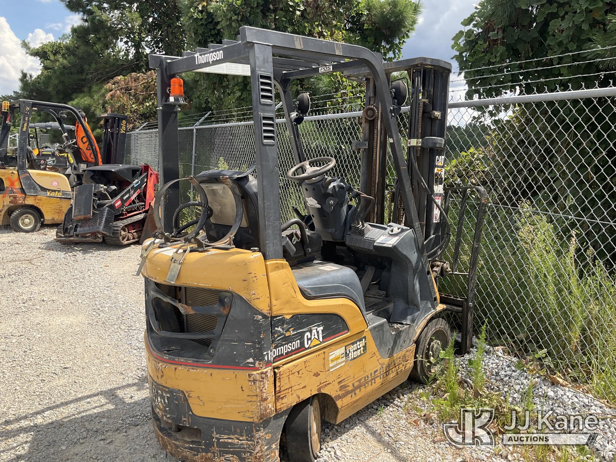 0 Caterpillar C3000
