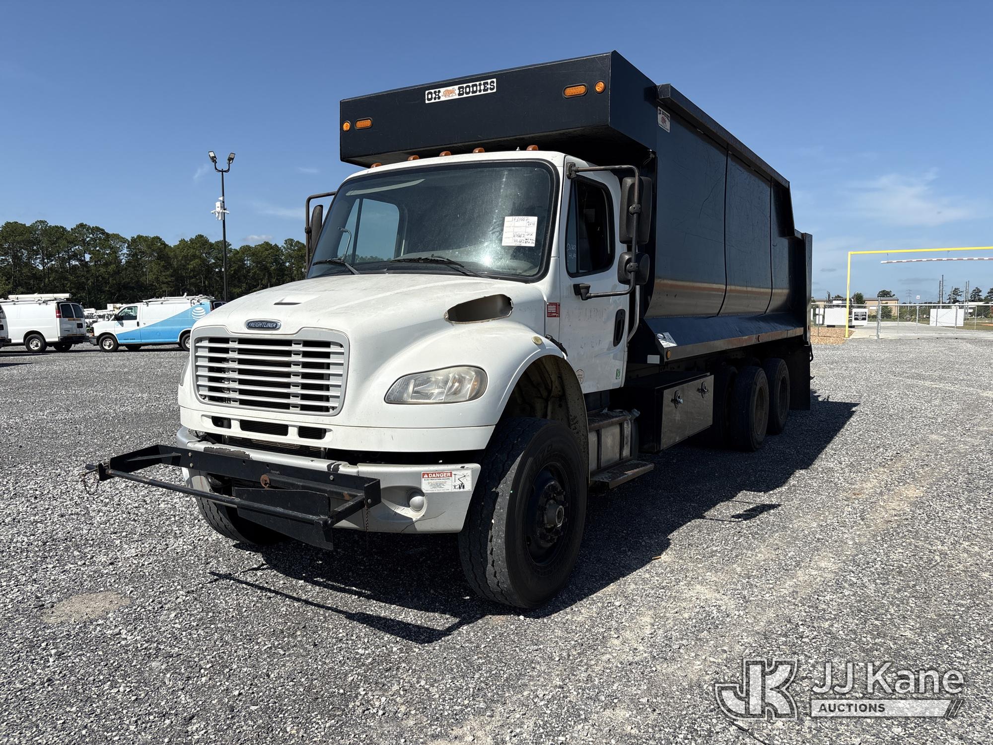 Prentice 2124-BC, Grappleboom Crane rear mounted on 2016 Freightliner M2 106 T/A Debris Truck