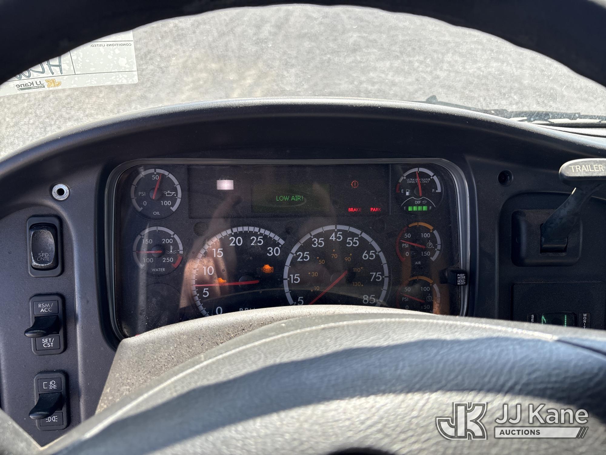 2016 Freightliner M2 106