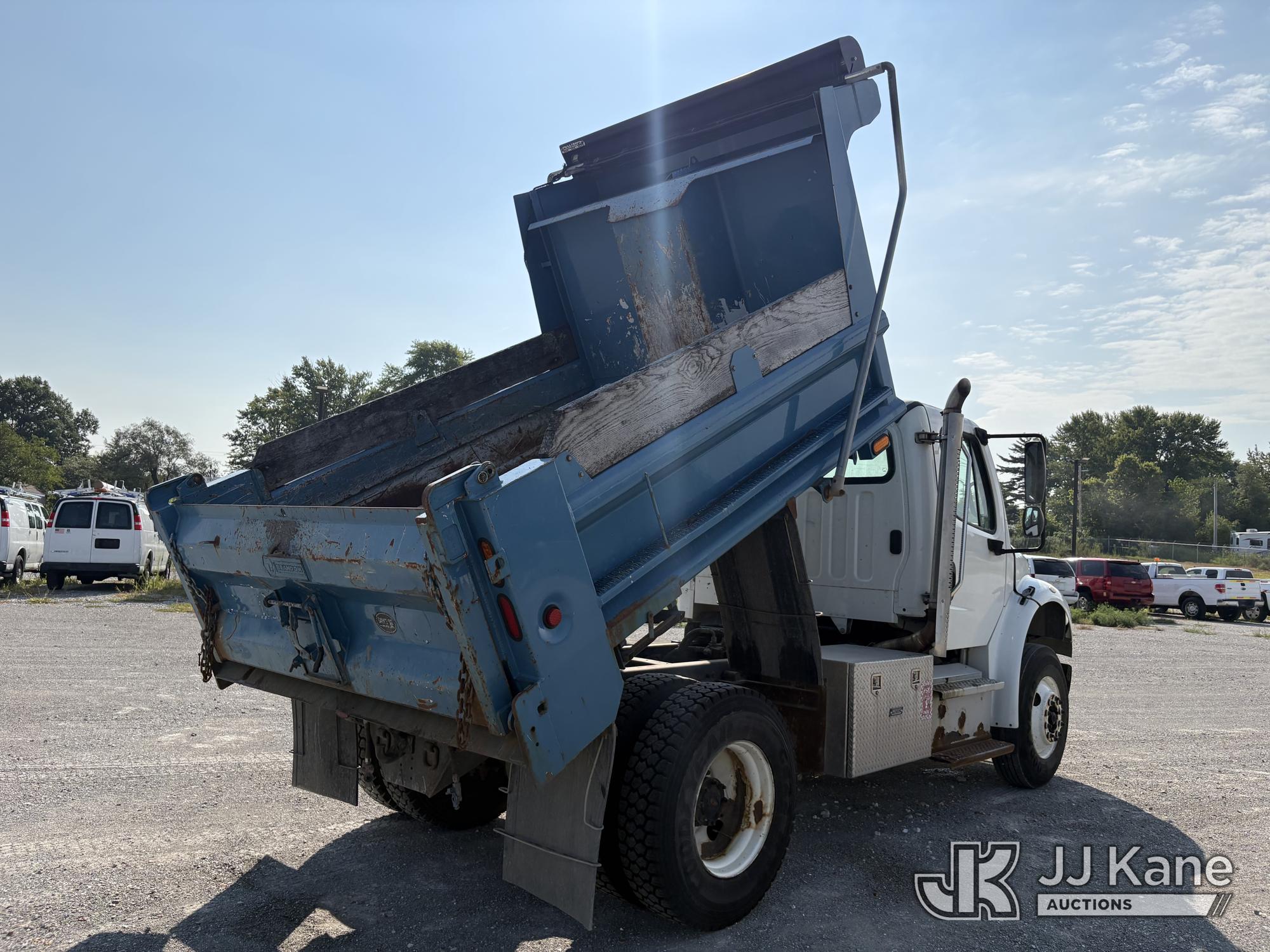 2015 Freightliner M2 106