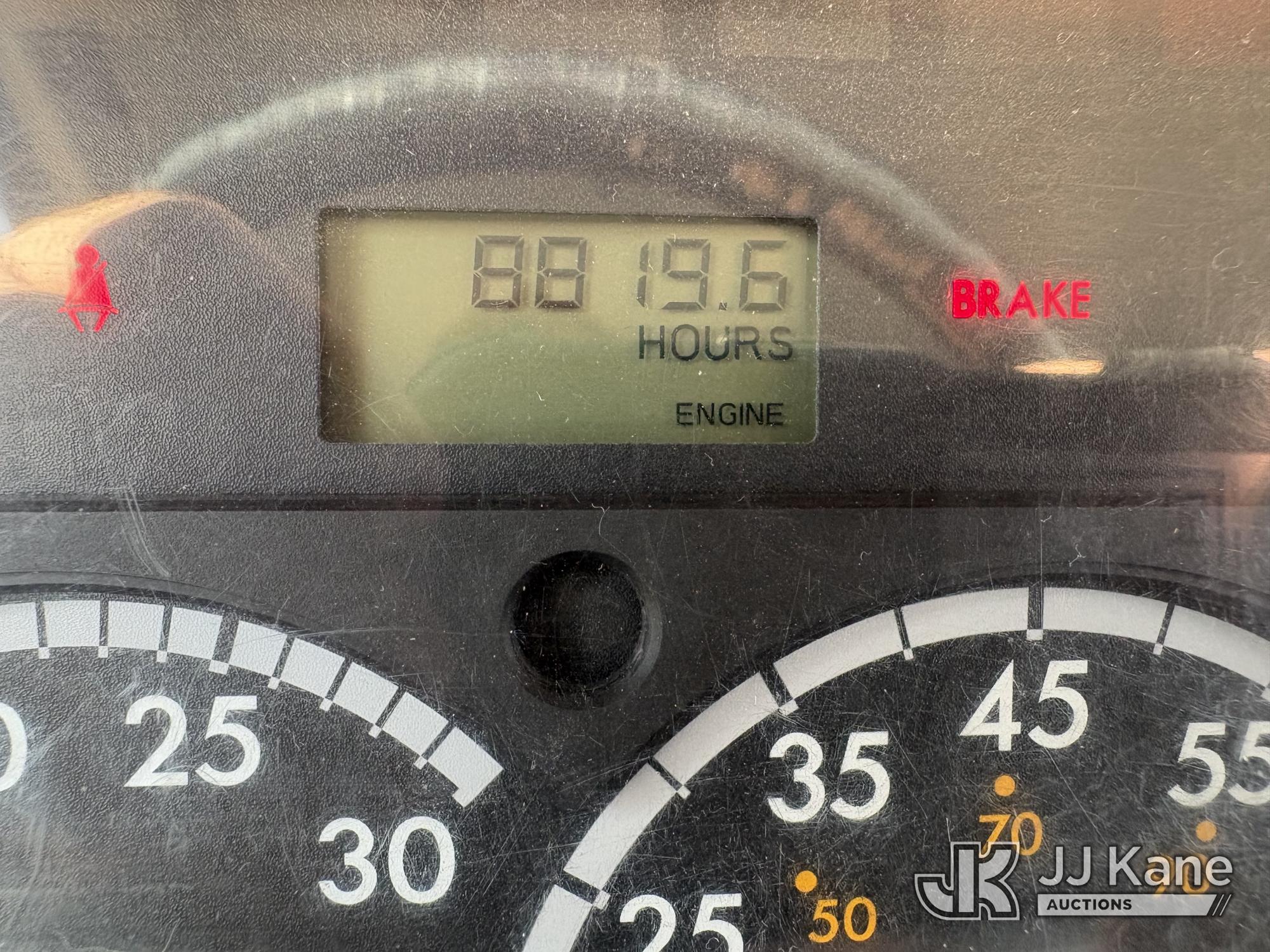 2015 Freightliner M2 106