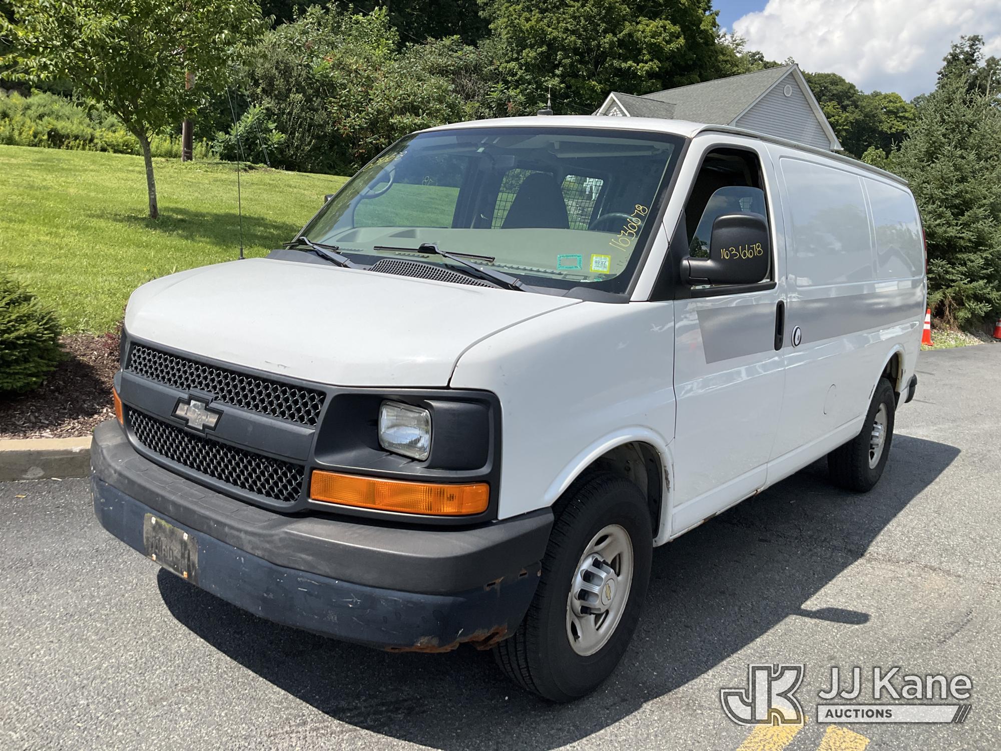 Photo of 2011 Chevrolet Express G2500