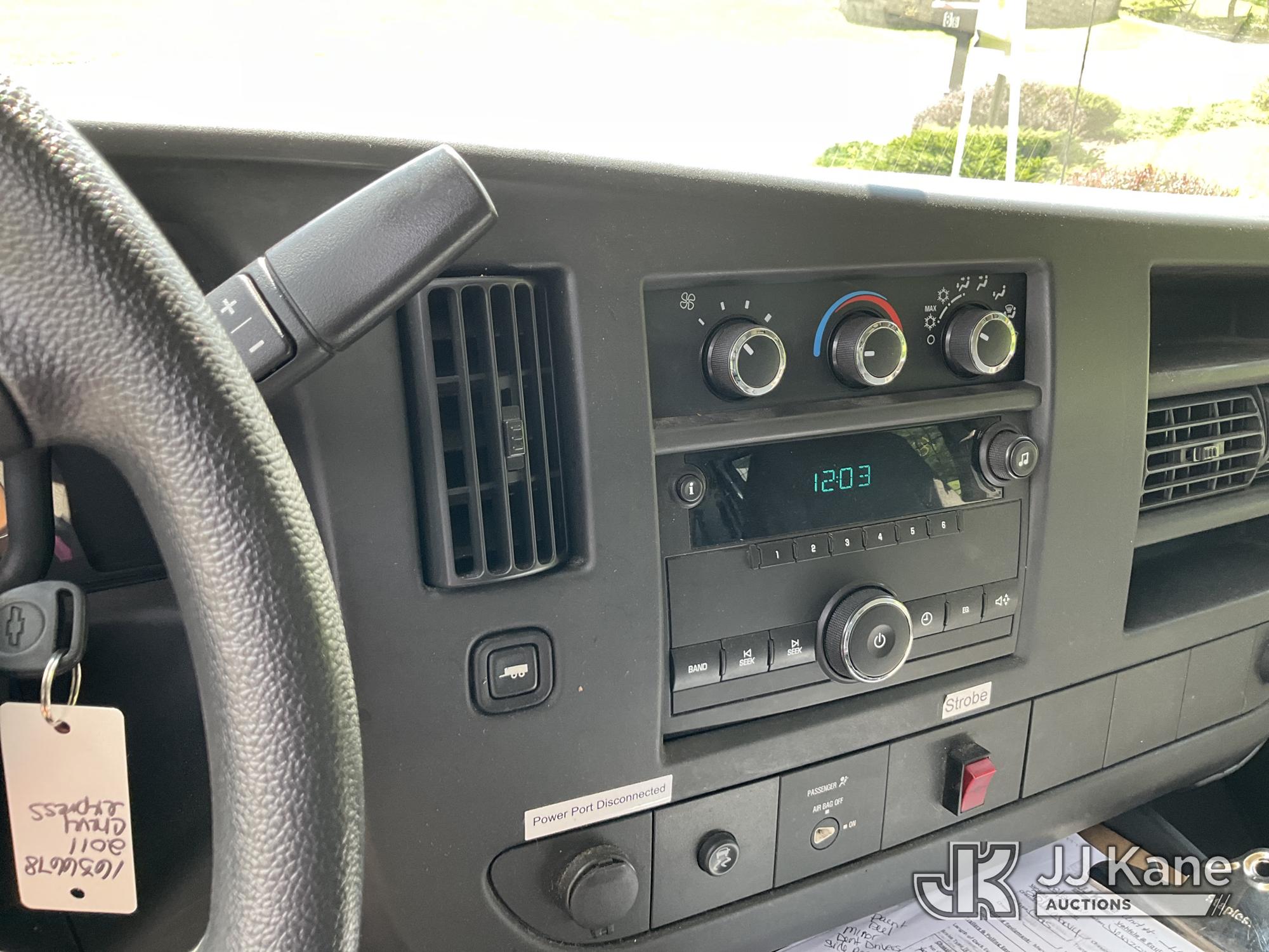 2011 Chevrolet EXPRESS G2500
