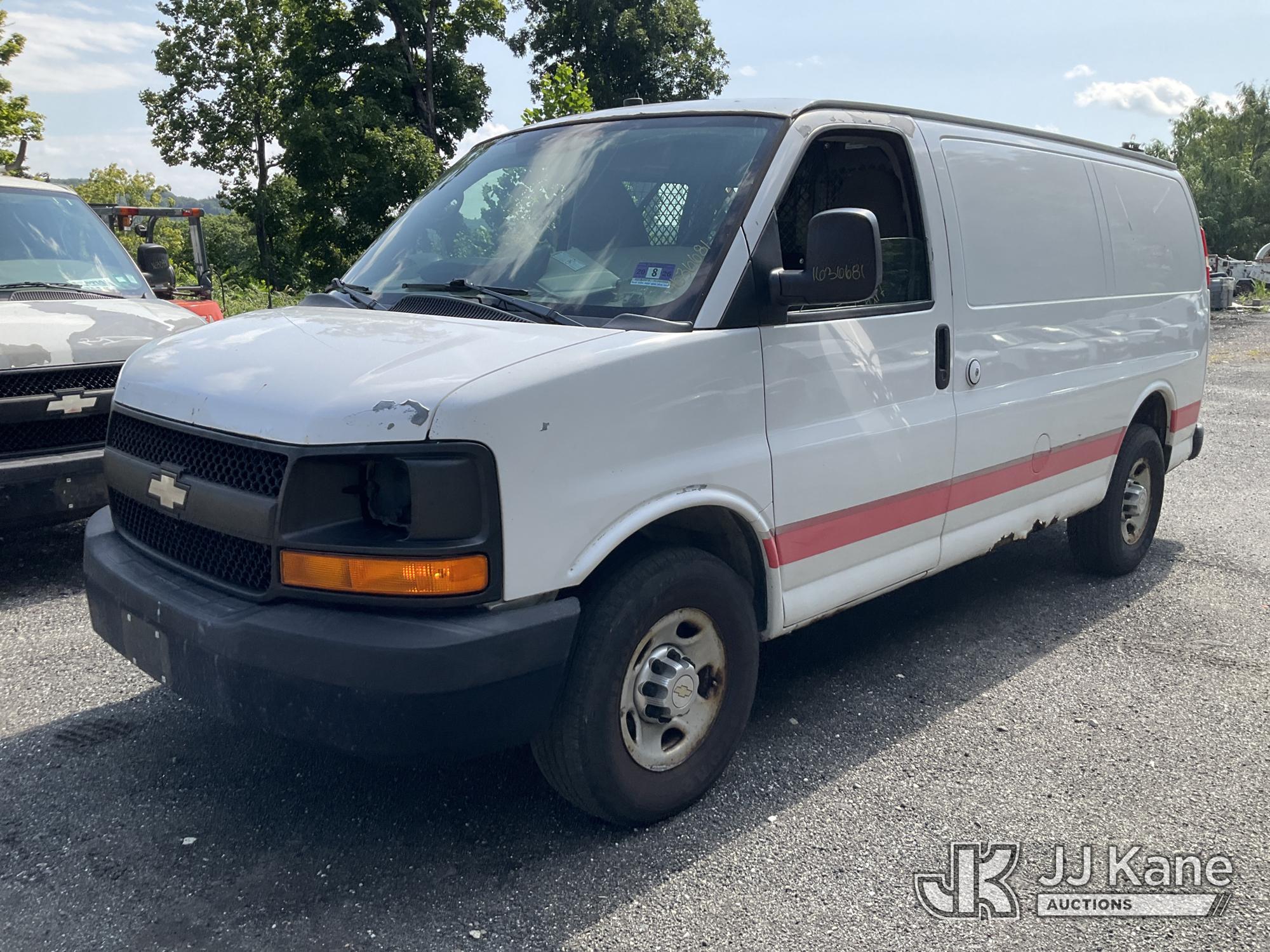 Photo of 2011 Chevrolet Express G2500