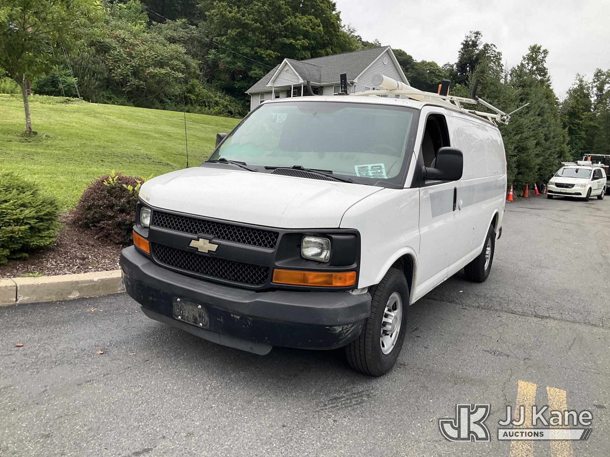 Photo of 2011 Chevrolet Express G2500