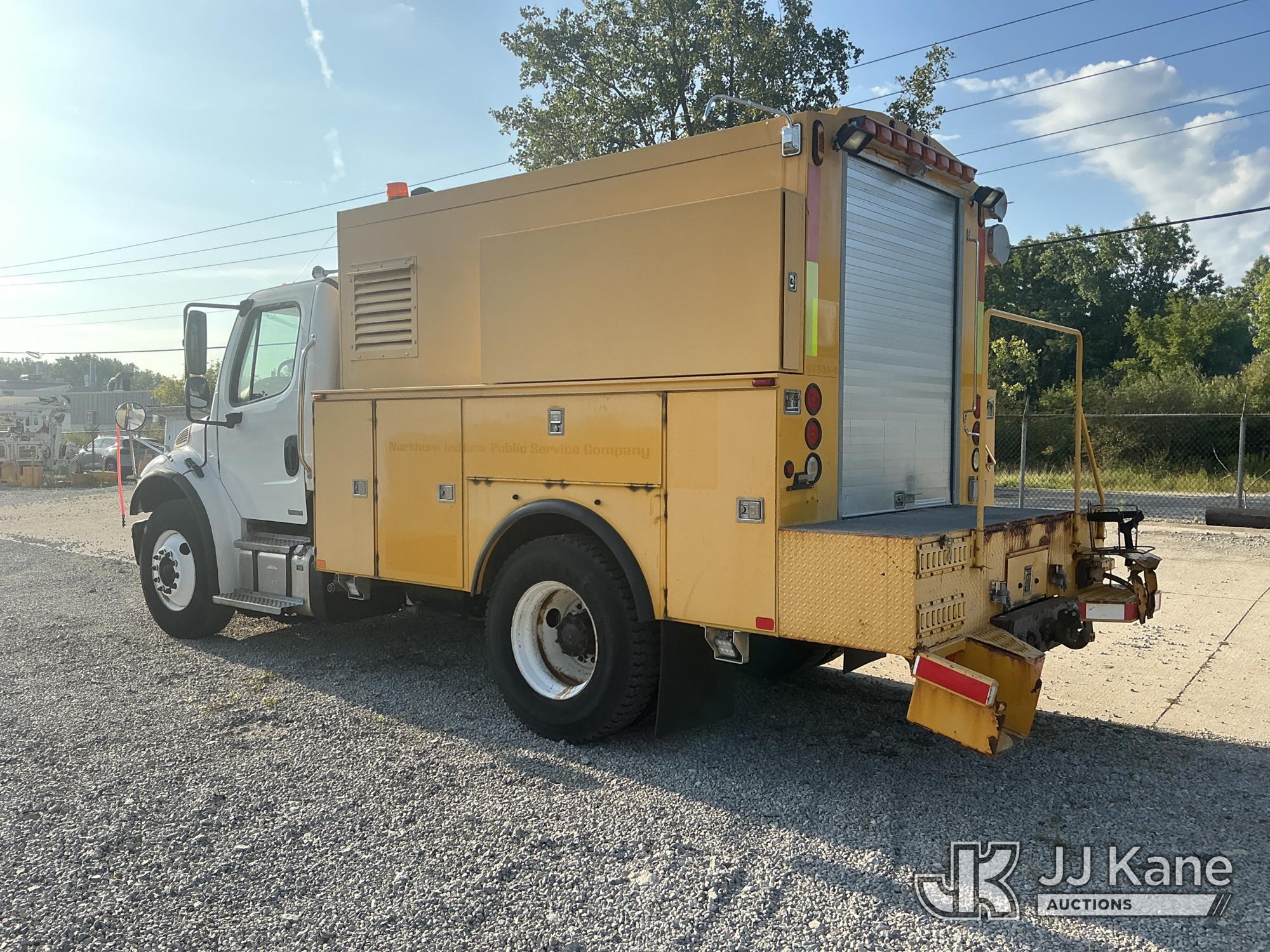 2011 Freightliner M2 106