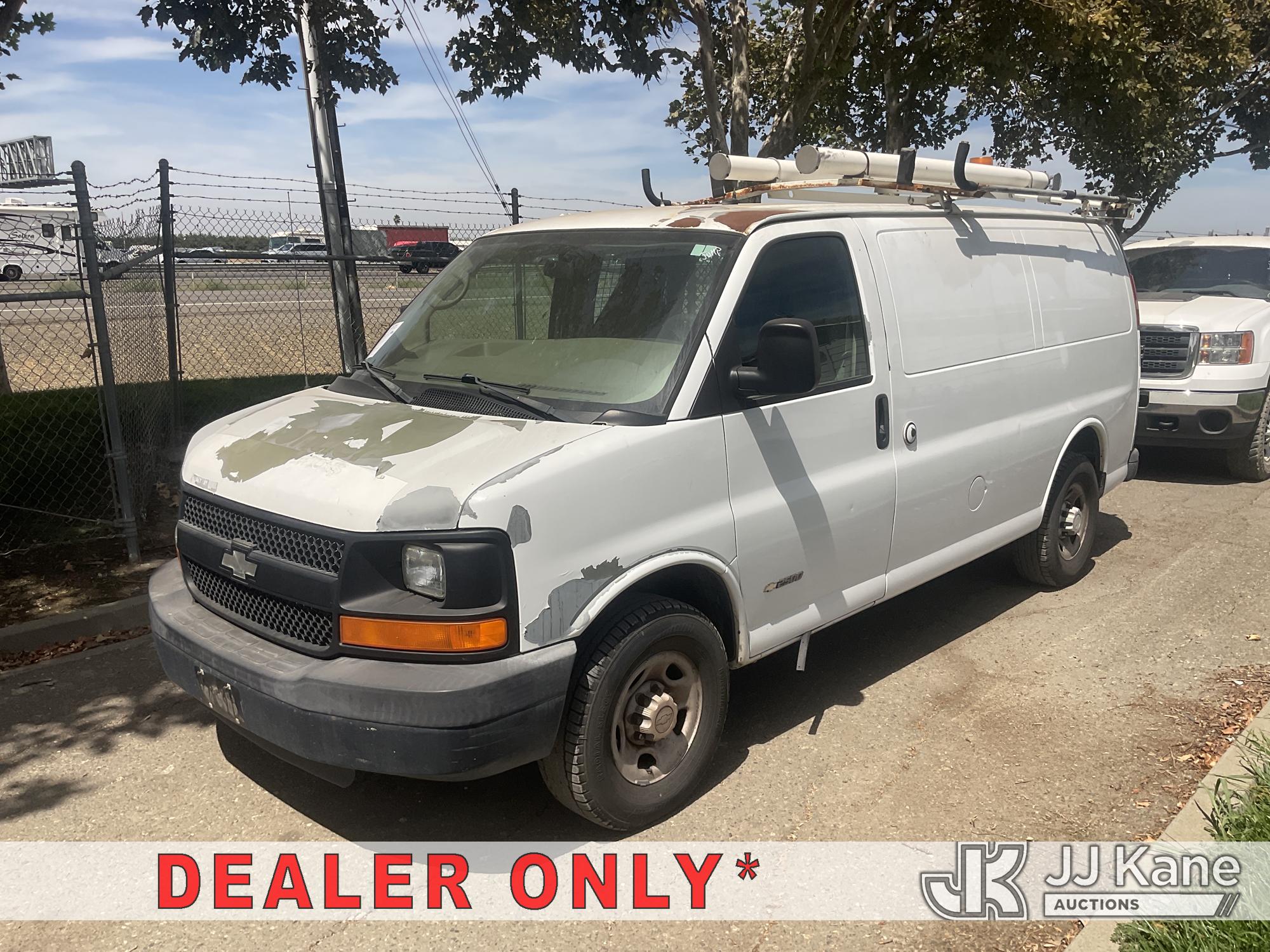 Photo of 2006 Chevrolet Express
